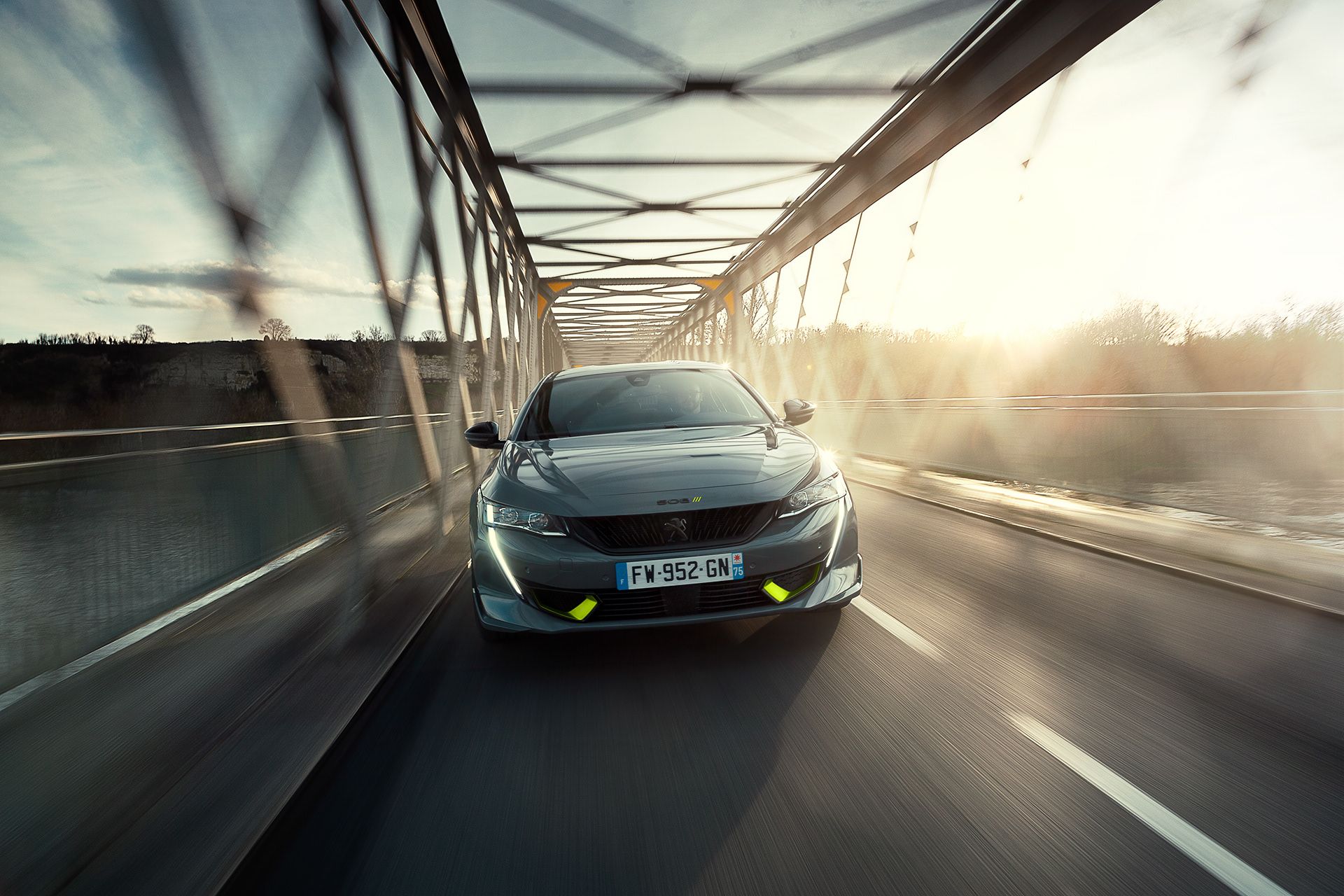 1920x1280 Car to car picture with the new Peugeot 508 PSE (1). Image - Behance