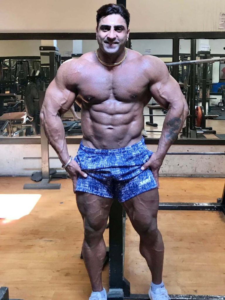 768x1024 Bodybuilding 'icon' who represented Arnold Schwarzenegger's brand dies from heart attack aged just 42