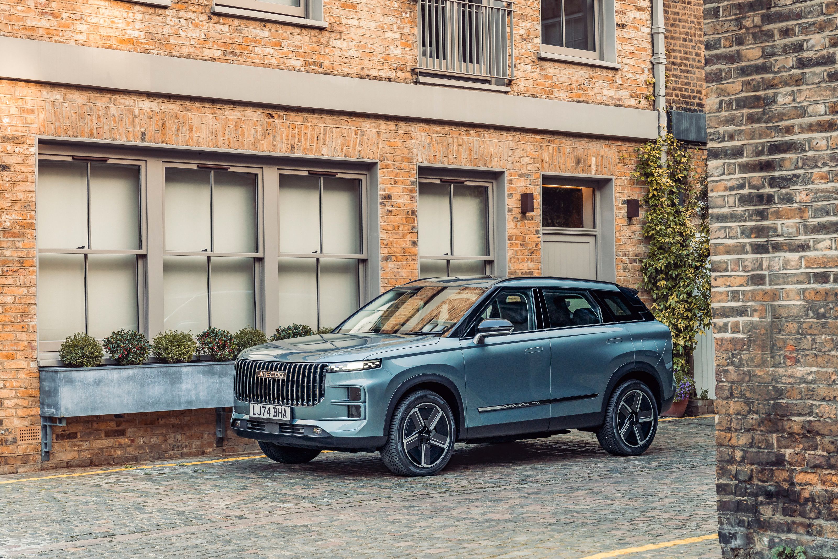 3200x2134 We drive the new Jaecoo a Chinese SUV that wants to redefine the meaning of premium. Wallpaper*
