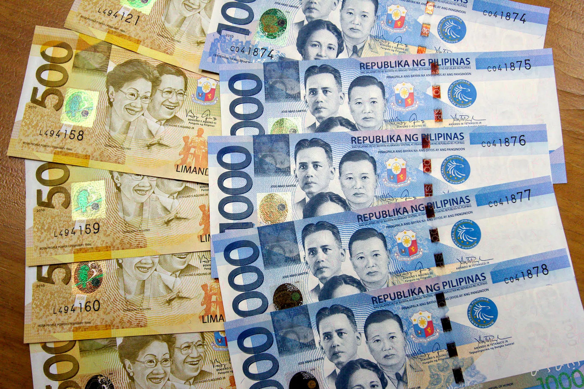 1920x1280 Asia's ugly duckling of 2017 is the peso, thanks to Duterte Business Times