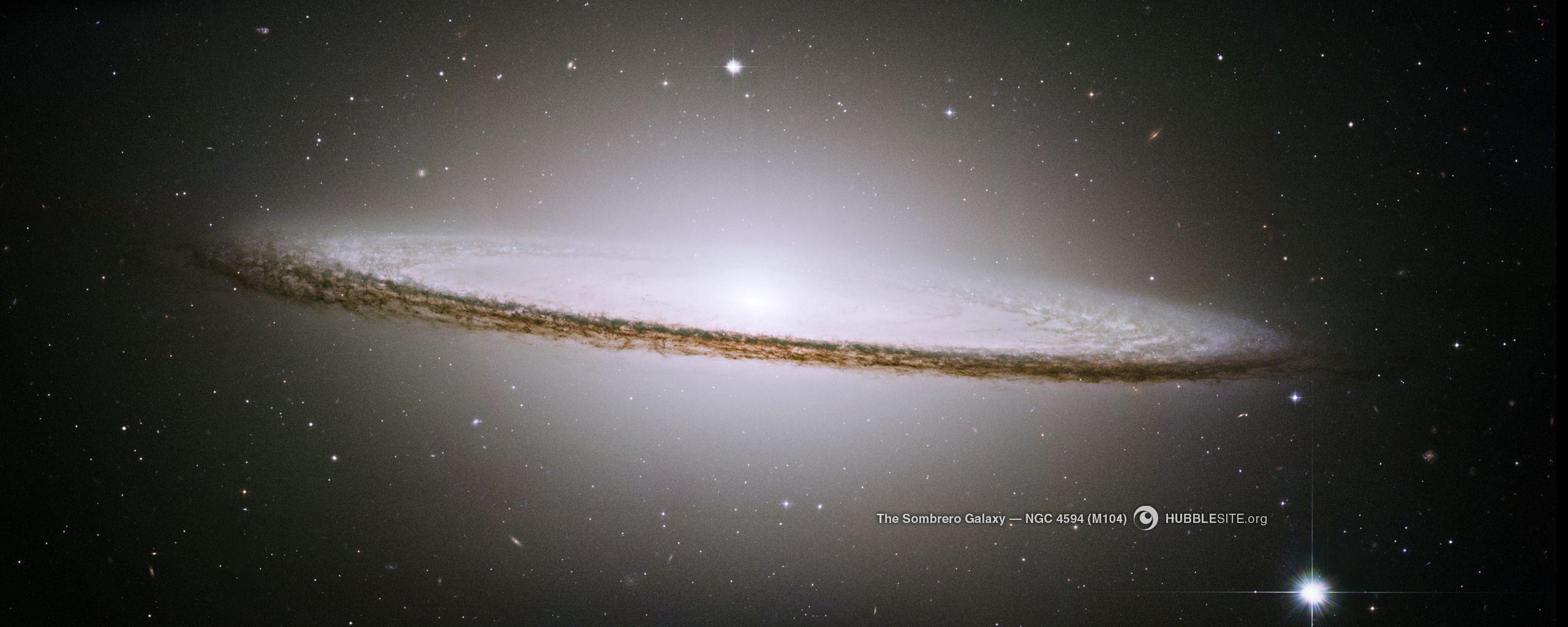 2560x1024 HubbleSite: Image Sombrero Galaxy (M104)
