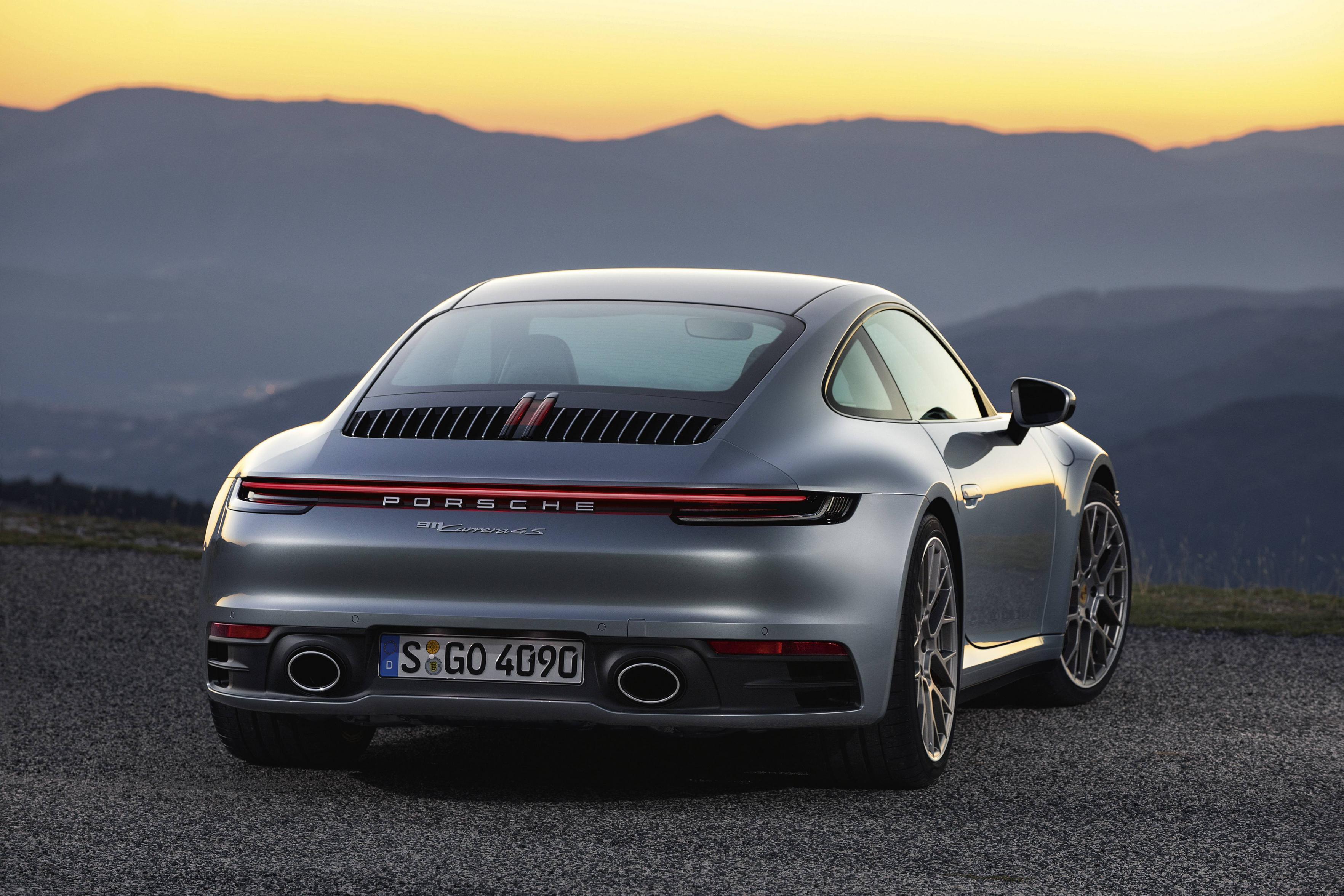 5040x3360 The new 2020 Porsche 911 Carrera S and 4S powerful, more dynamic, unmistakably a 911. Ing. h.c. F. Porsche AG Press Database