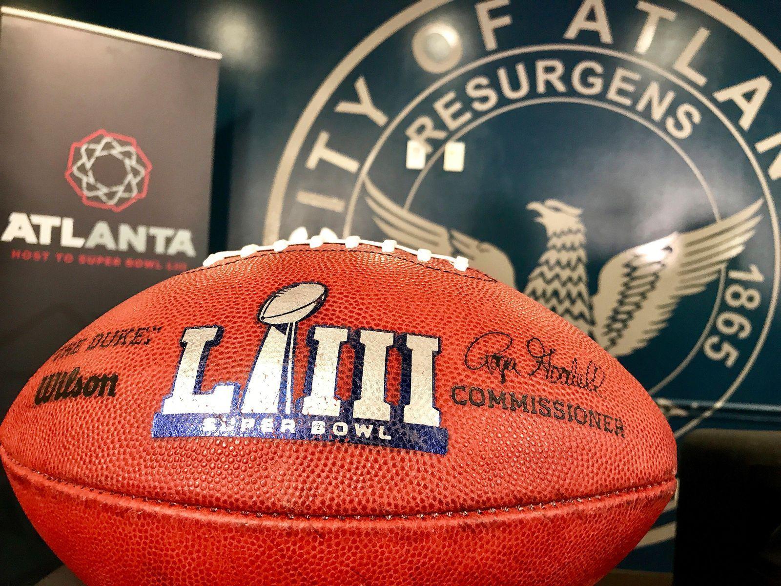 1600x1200 Gladys Knight to sing national anthem at the Super Bowl