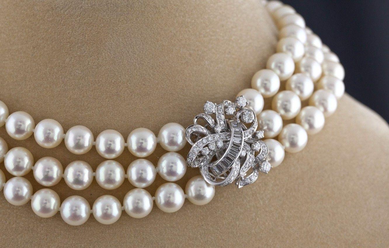 1332x850 Wallpaper white, pearl, beads, neck image for desktop, section макро