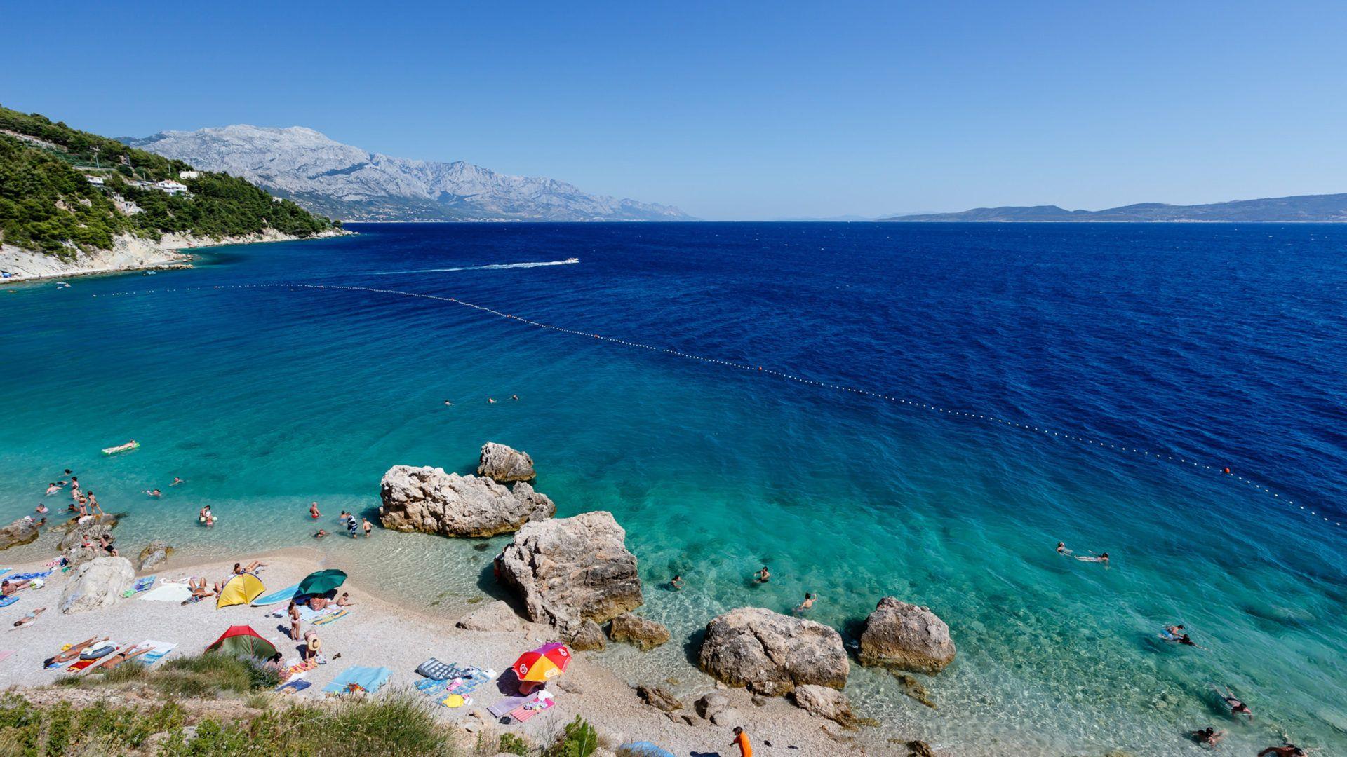 1920x1080 Adriatic Sea With Blue Water Beautiful Beach Near Split Croatia HD Wallpaper For Desktop Pc Tablet And Mobile 3840x2400 :