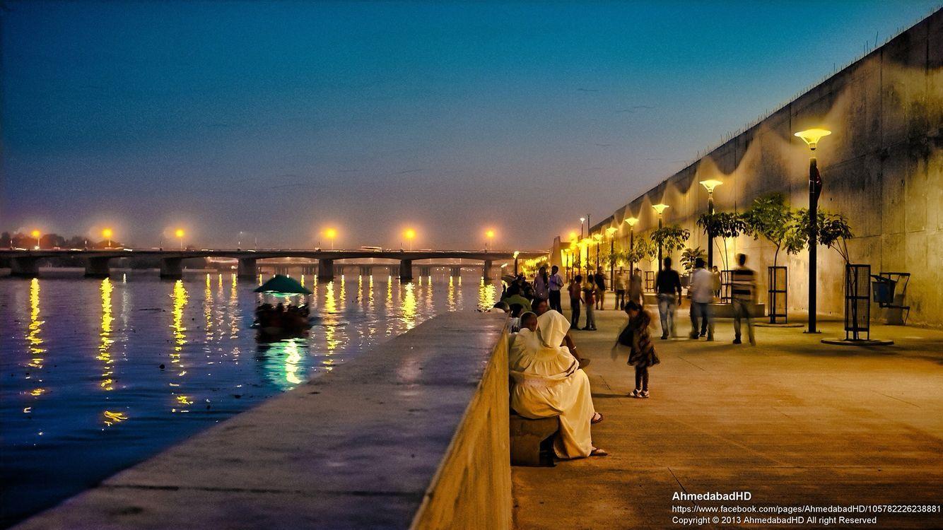 1334x750 River front. City, Old city, Perspective drawing