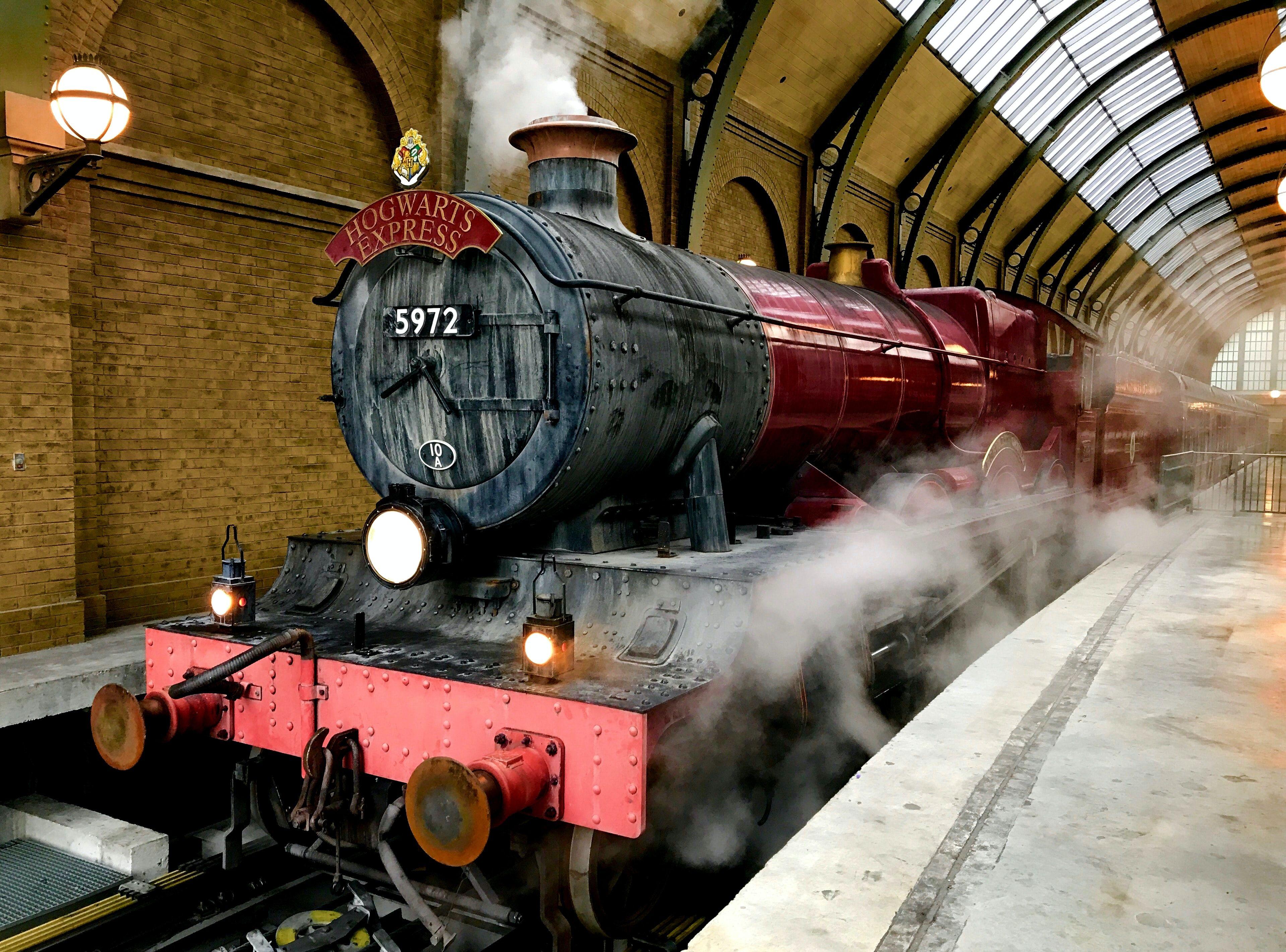 Welcome to the Hogwarts Express  starryai