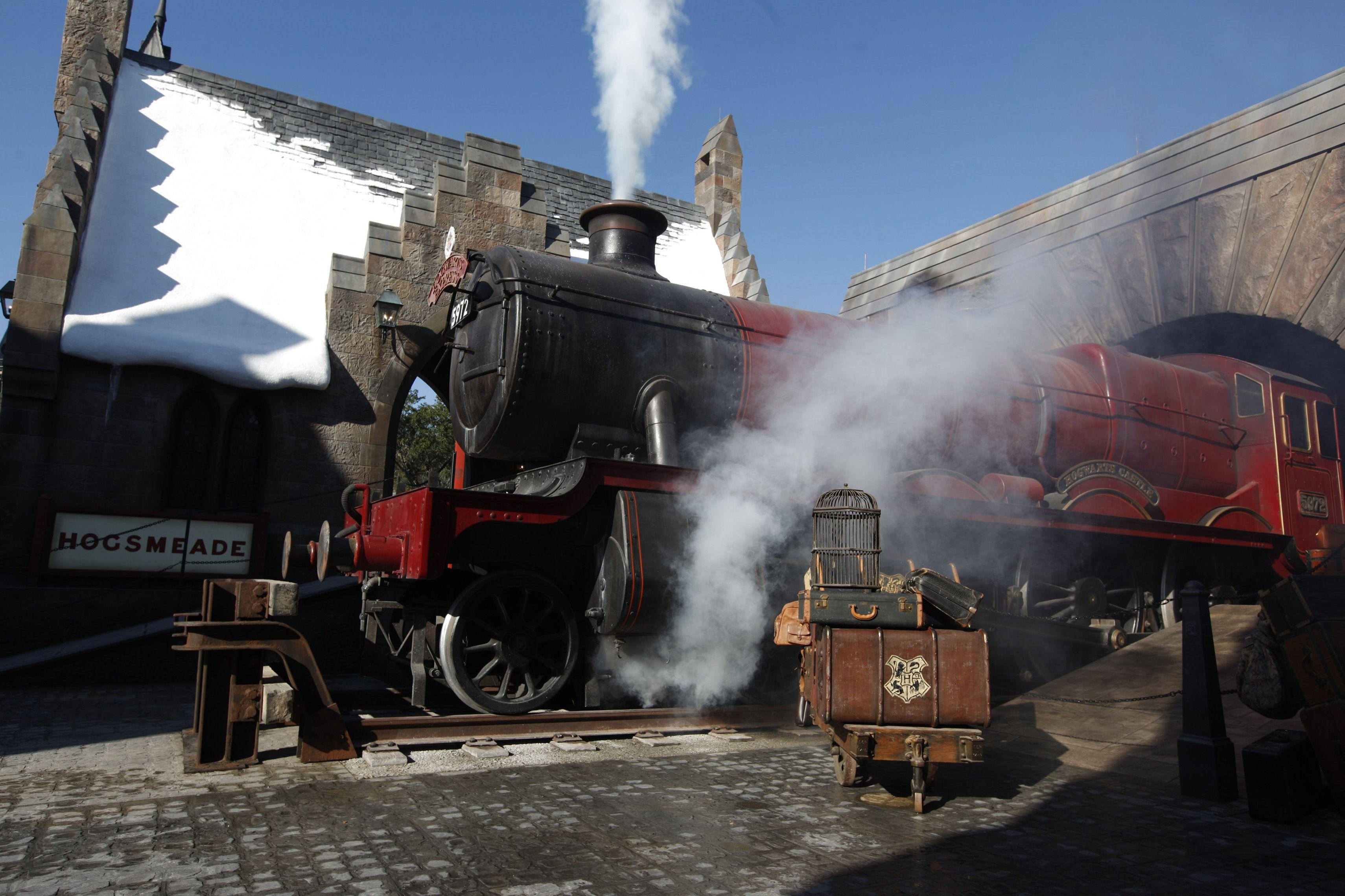 3420x2280 Hogwarts Express Wallpaper