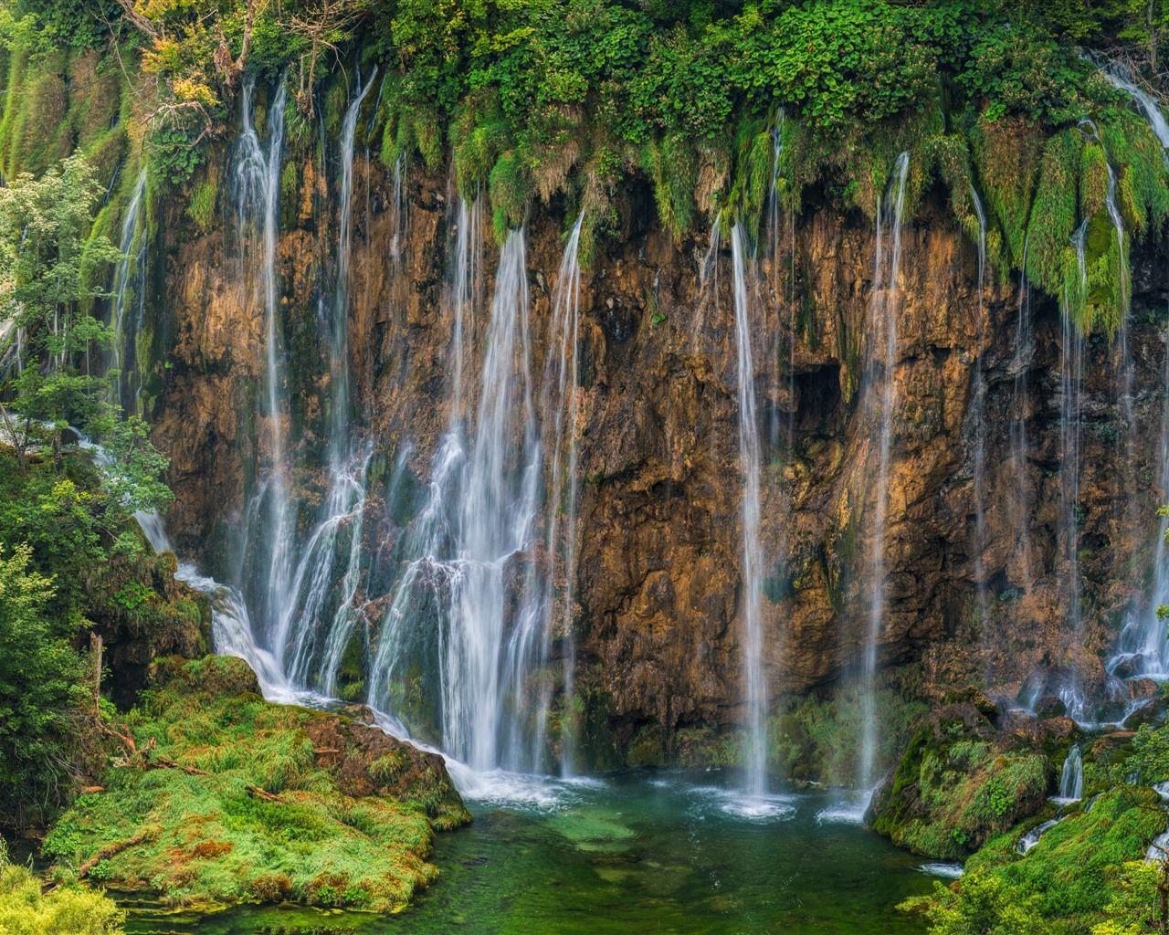 1280x1024 Wallpaper Croatia, Plitvice Lakes National Park, beautiful waterfall 5120x2880 UHD 5K Picture, Image