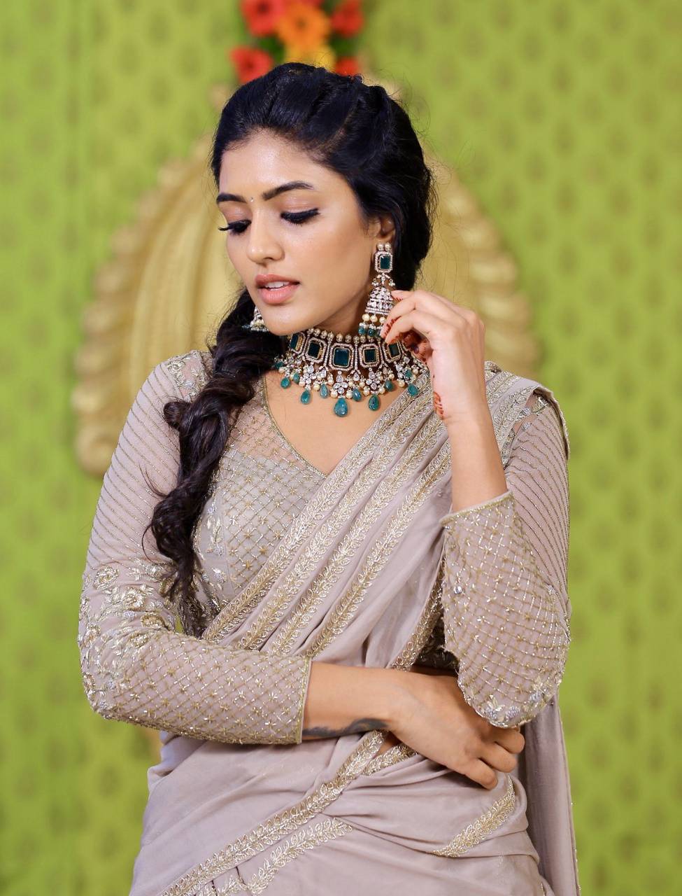 975x1280 Eesha rebba wallpaper