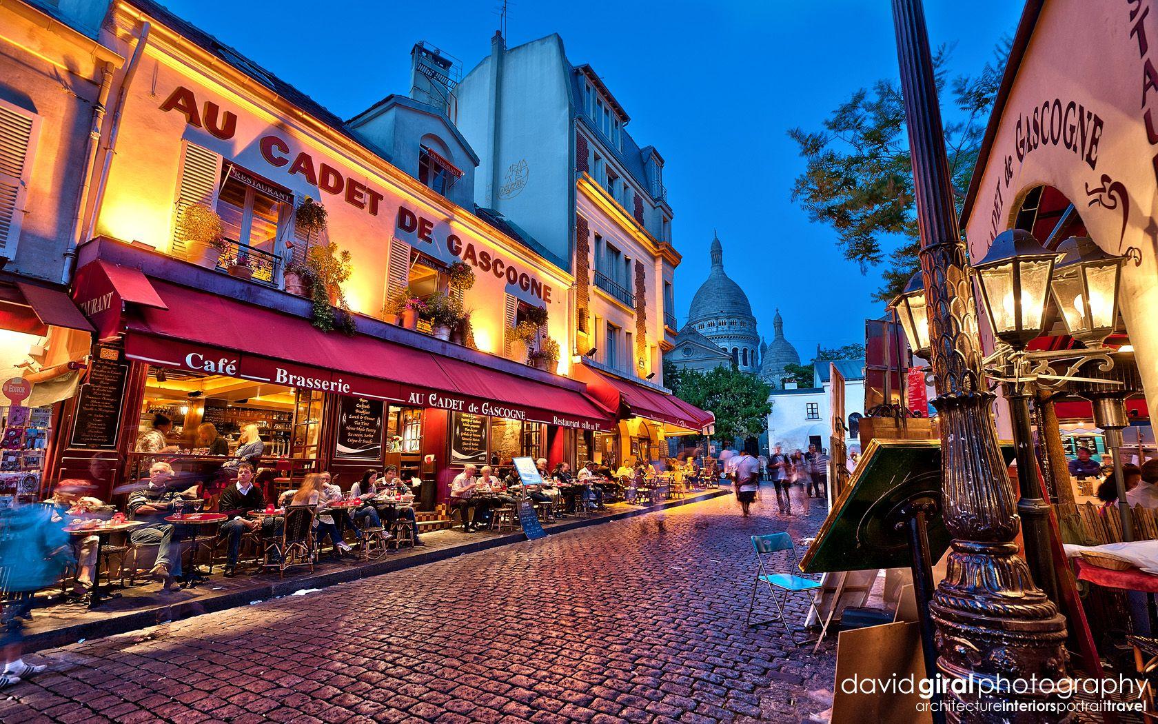 1680x1050 Romantic Montmartre, Paris