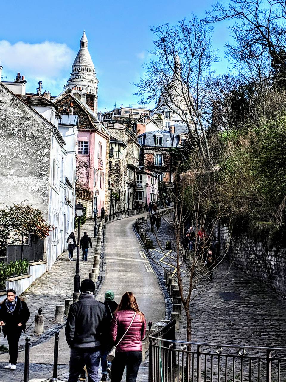 960x1280 Montmartre wallpaper