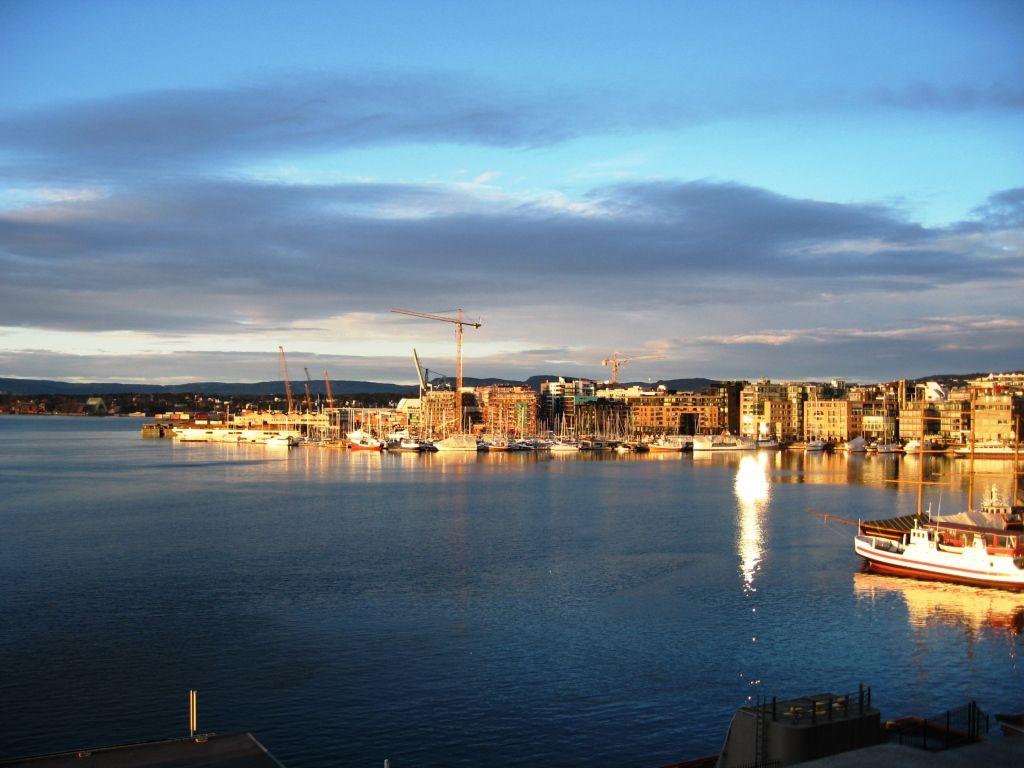 1024x768 Oslo Wallpaper