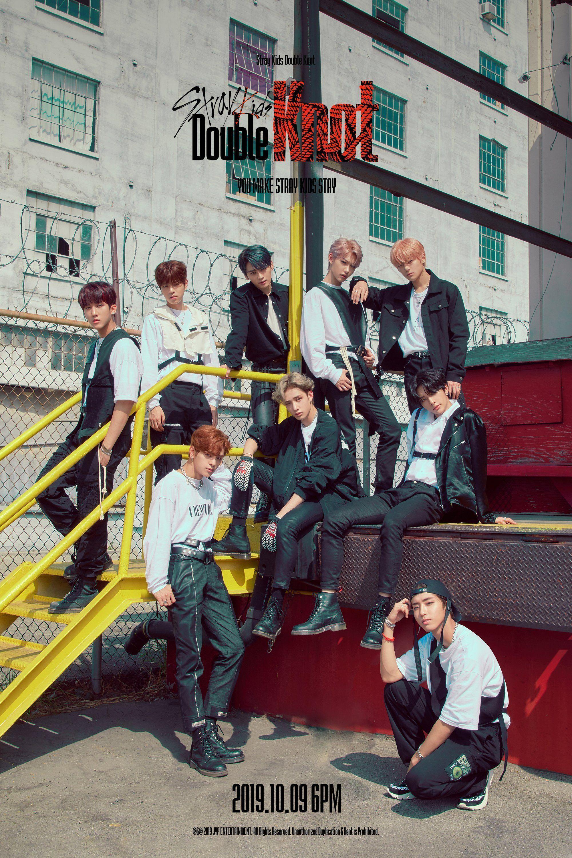 2000x3000 Stray Kids Double Knot Wallpaper