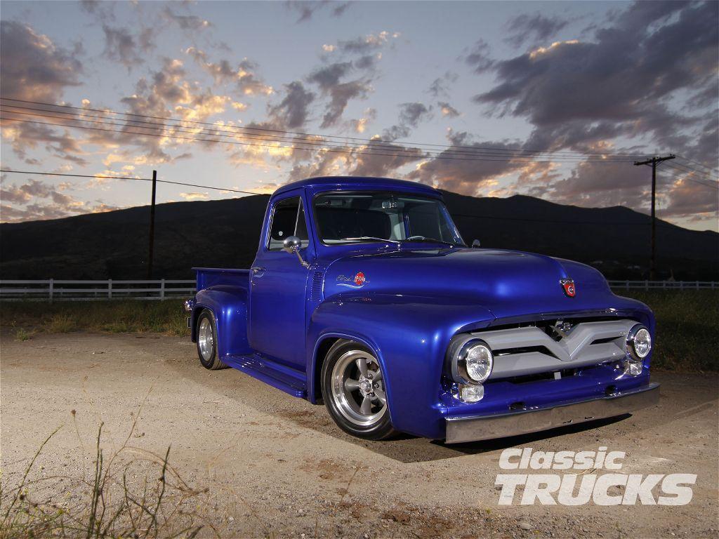 1024x768 Classic Pickups Wallpaper