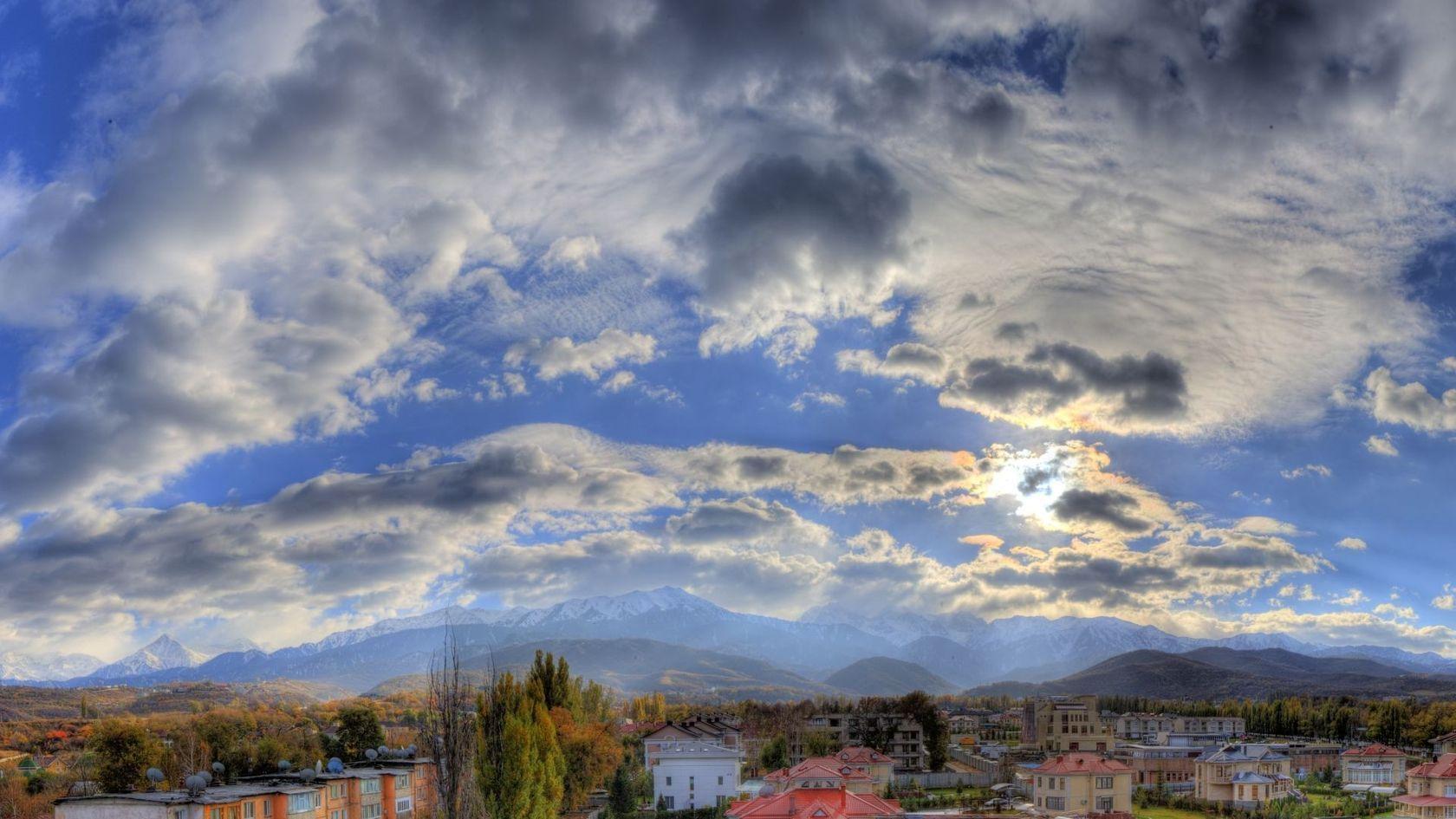 1680x945 Cloudy Sky Wallpaper