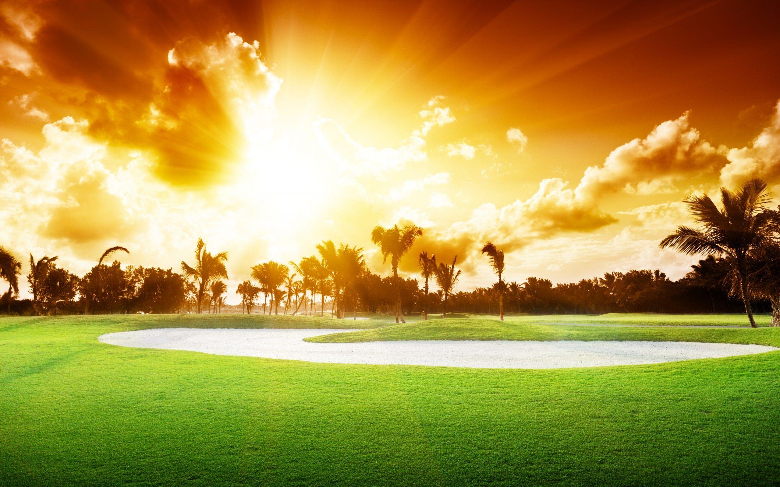 2560x1600 Beautiful Golf Course Sunset Wallpaper