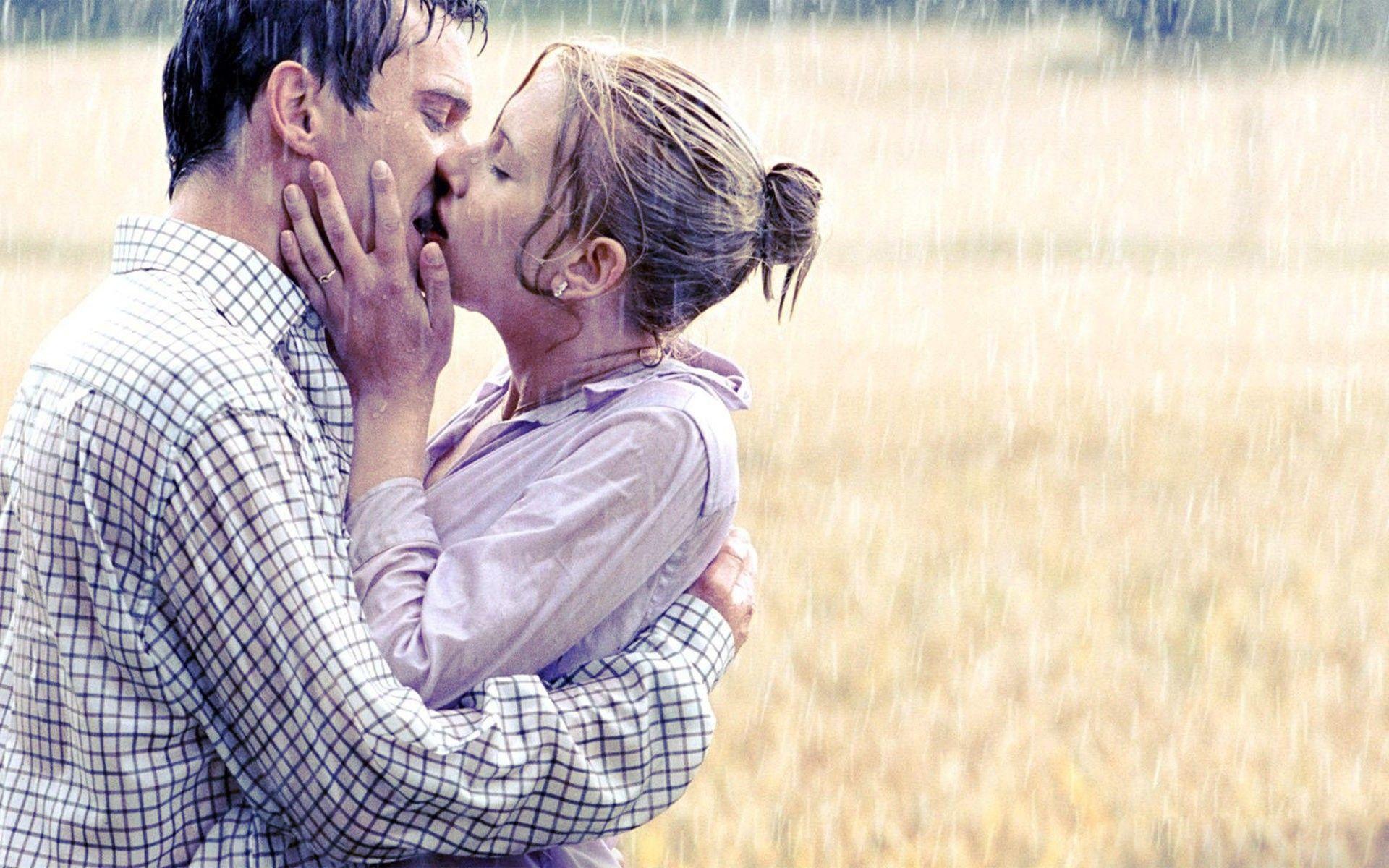 Hình nền cặp đôi hôn nhau trong mưa 1920x1200.  Sửa hình nền HD