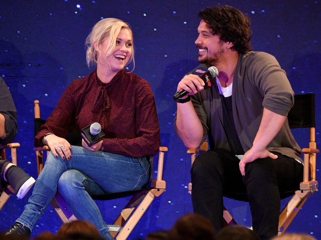 1024x768 The 100' Co Stars Eliza Taylor And Bob Morley Wed. St Thomas Times Journal