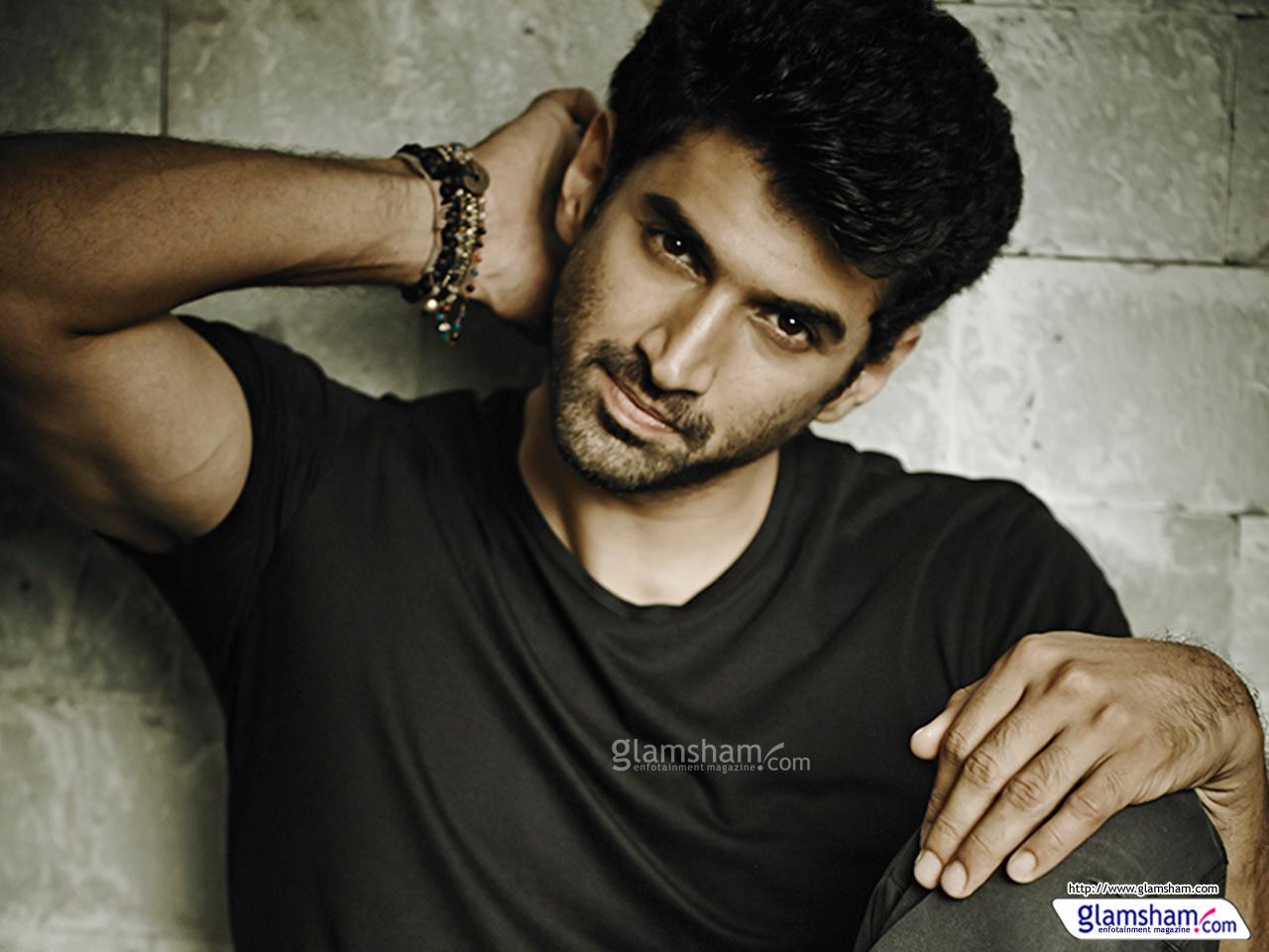 1280x960 Dreamy Photo Of Aditya Roy Kapoor That Will Make You Go