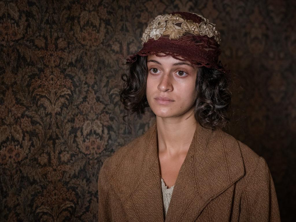 1024x768 HD Anya Chalotra 2019 5120×2880