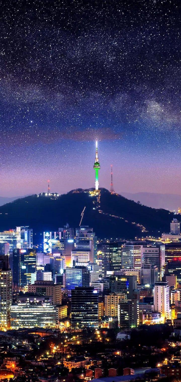 720x1520 Perhaps Seoul's Most Well Known Mountain, Namsan Is Home To The N Seoul Tower, Renowned For It's Beautiful Panoramic Vie. Wisata Asia, Pemandangan, Fotografi Alam
