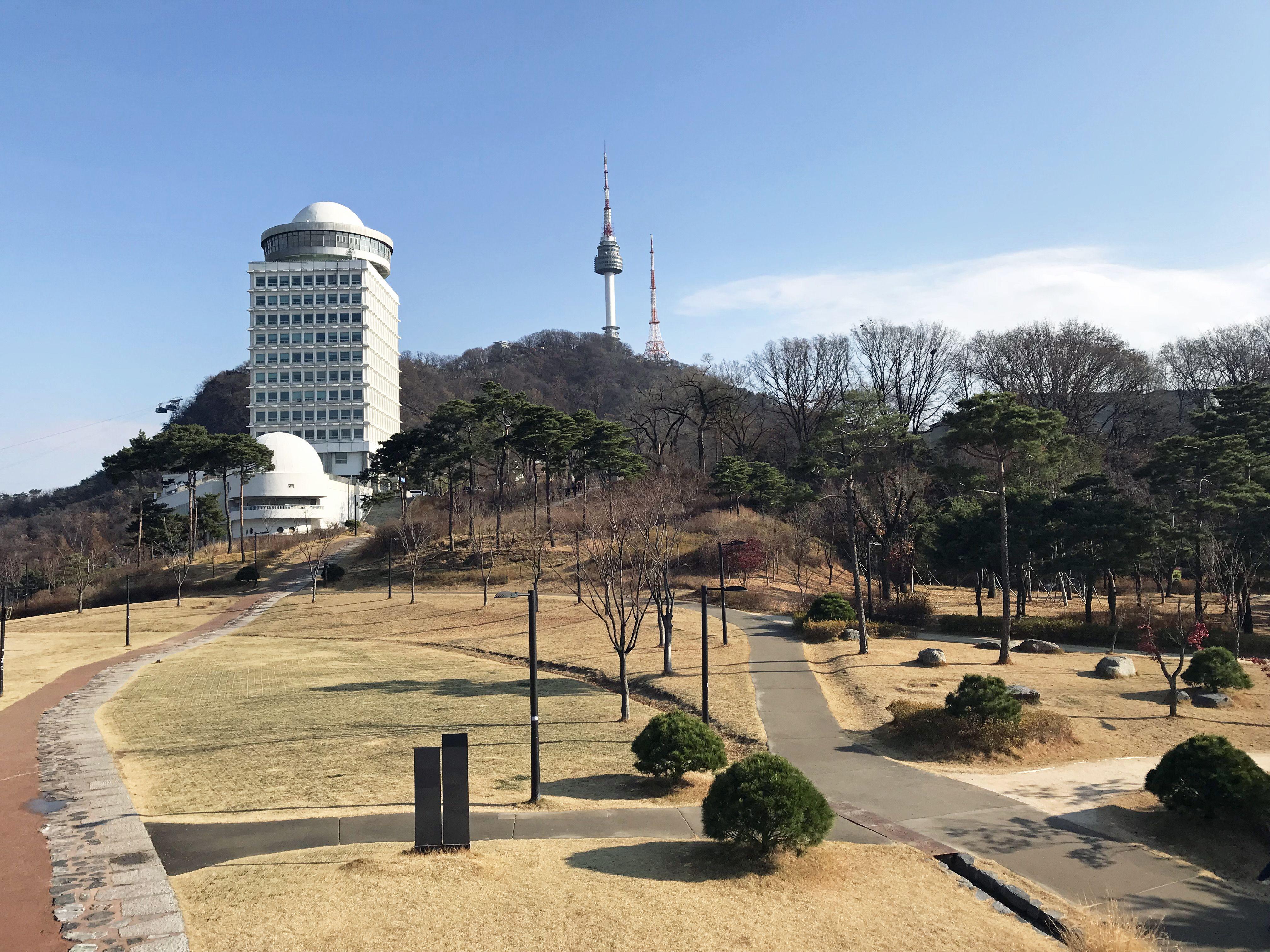 4032x3024 N Seoul Tower And Namsan