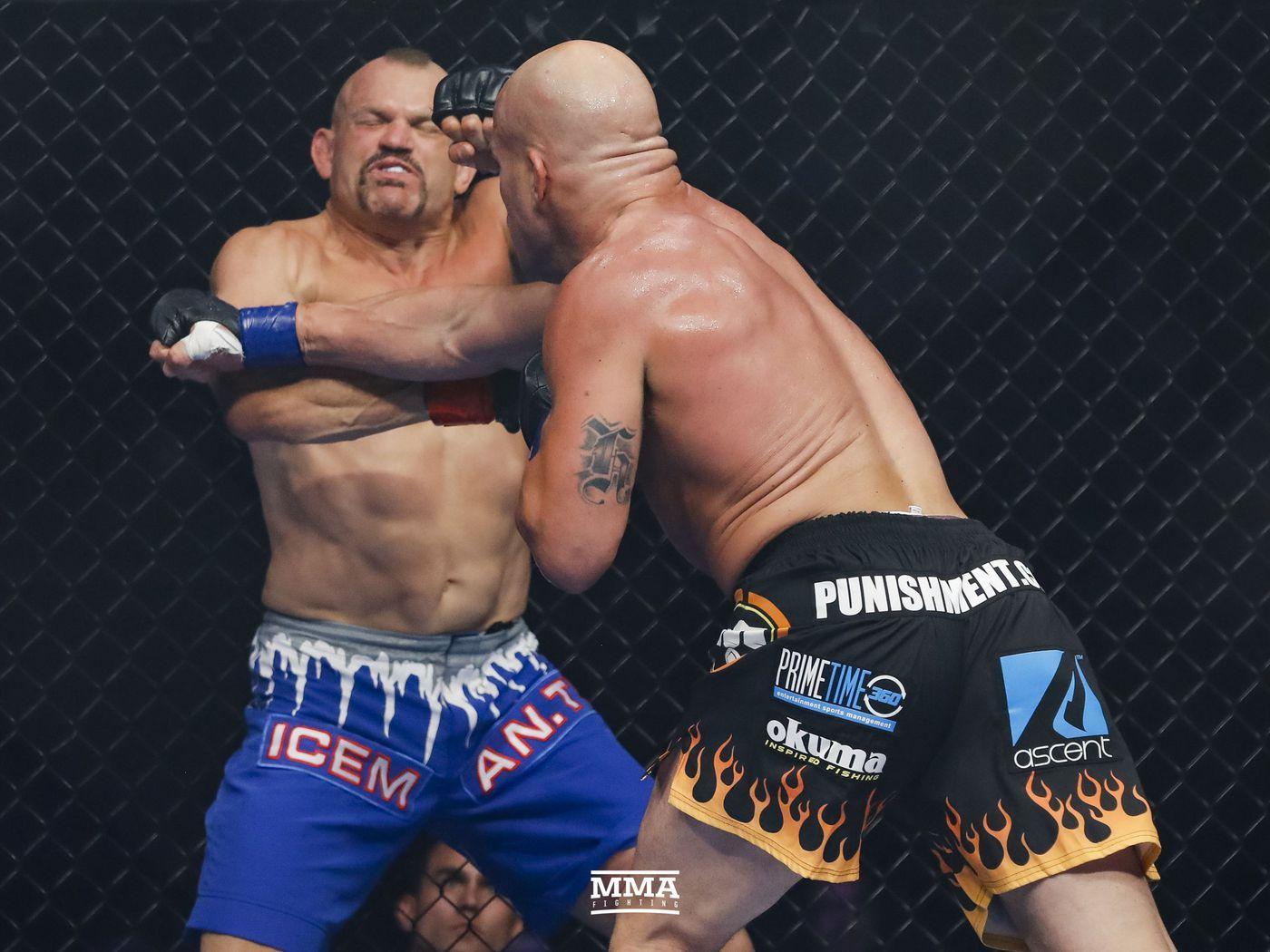 1400x1050 Dear God, Chuck Liddell may continue to fight