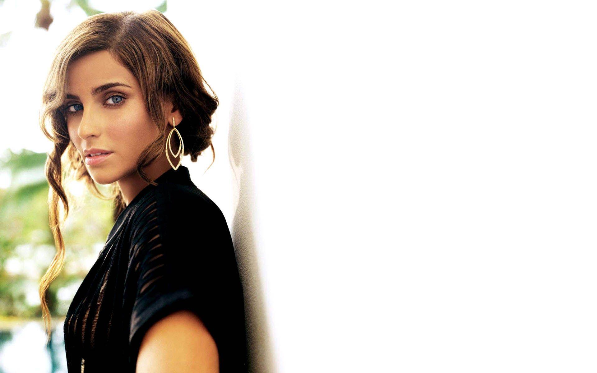 1920x1200 Free Download Best Nelly Furtado Image