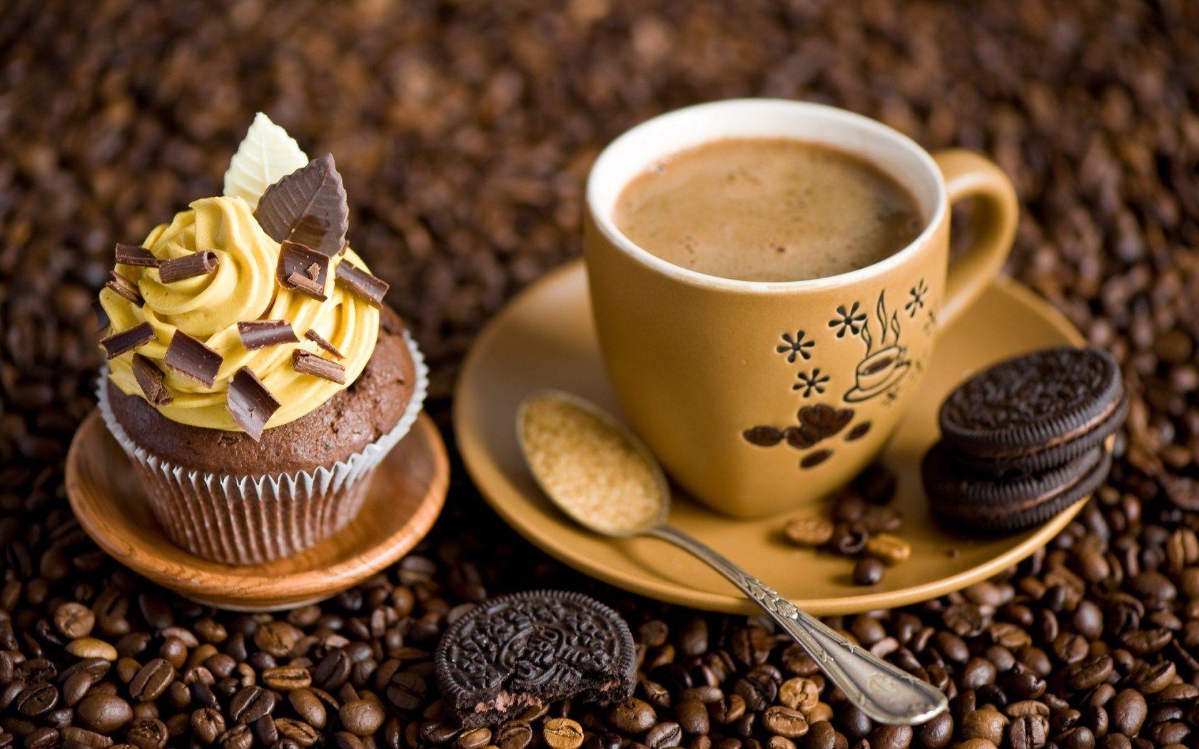 1680x1050 Cupcake Cream Chocolate Cookies Dessert Sweets Coffee Cup wallpaperx1050