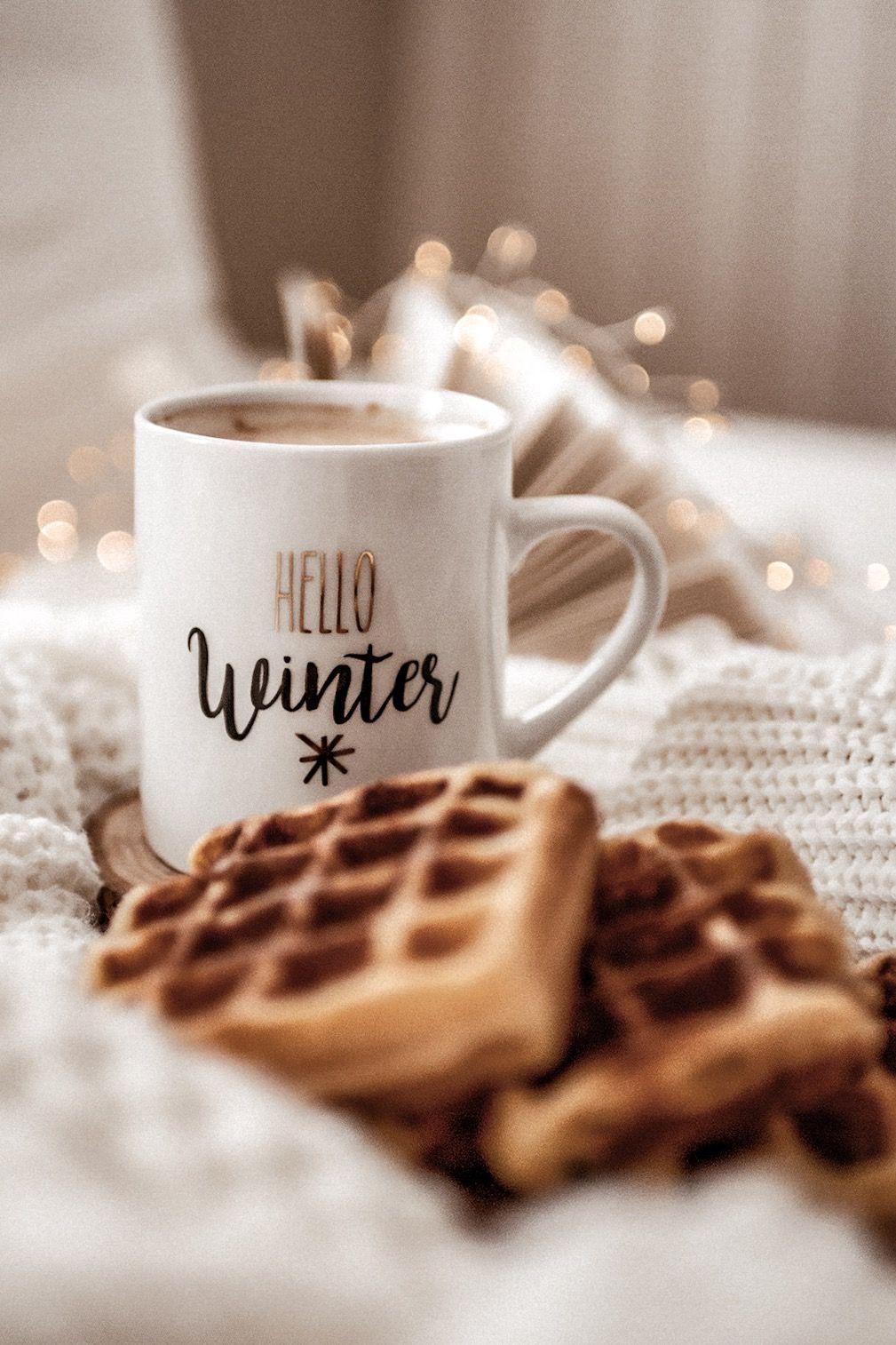 1009x1514 Hello Winter #teamugs. Café de natal, Wallpaper de viagens, Natal aconchegante