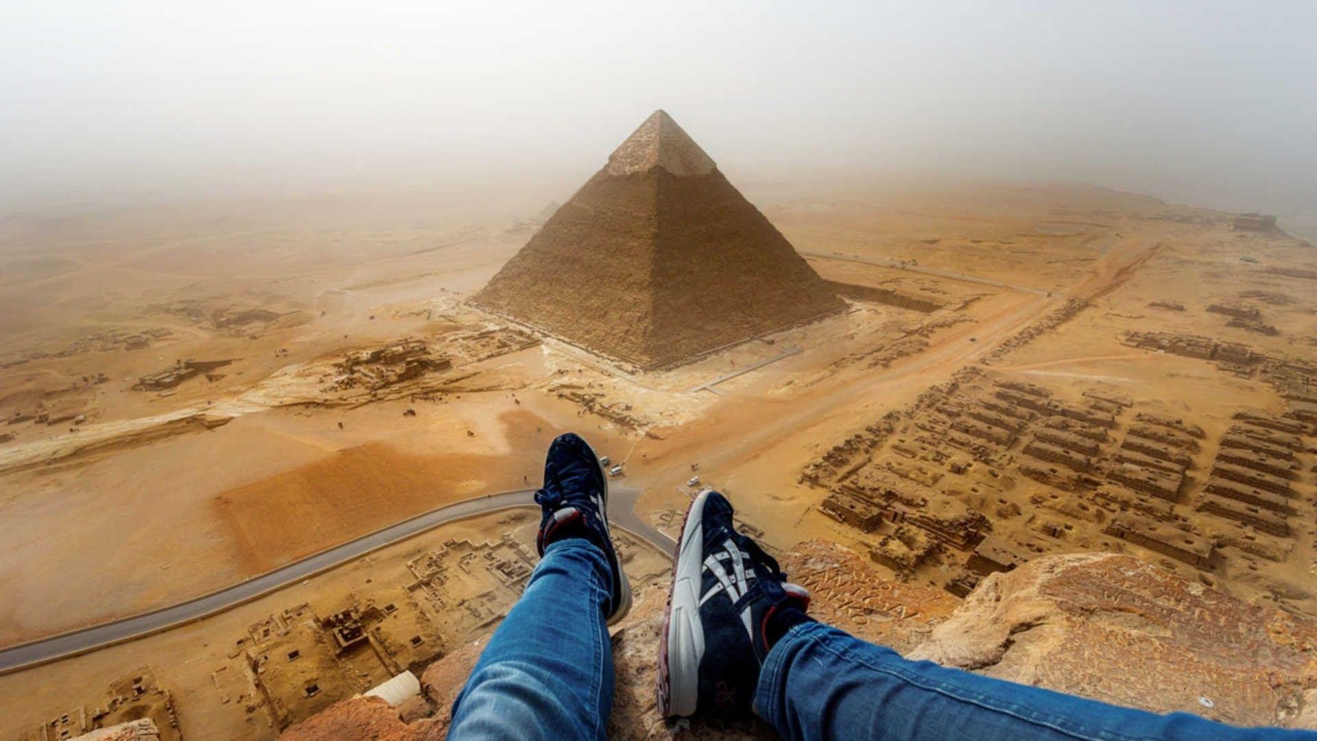 1920x1080 Giza Pyramids Wallpaper