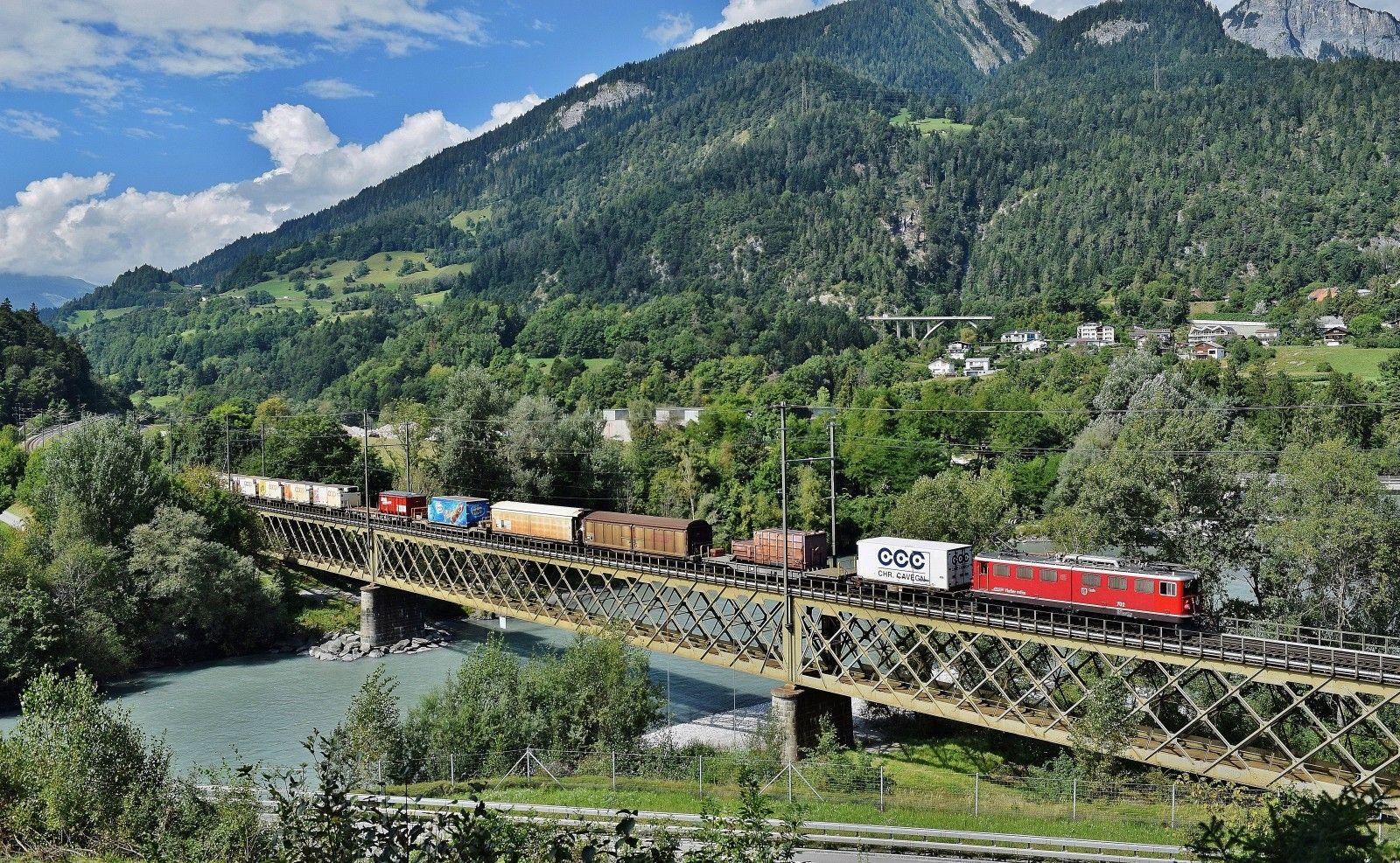 1600x987 Railway railtransport train locomotive switzerland swissrailways wallpaperx987