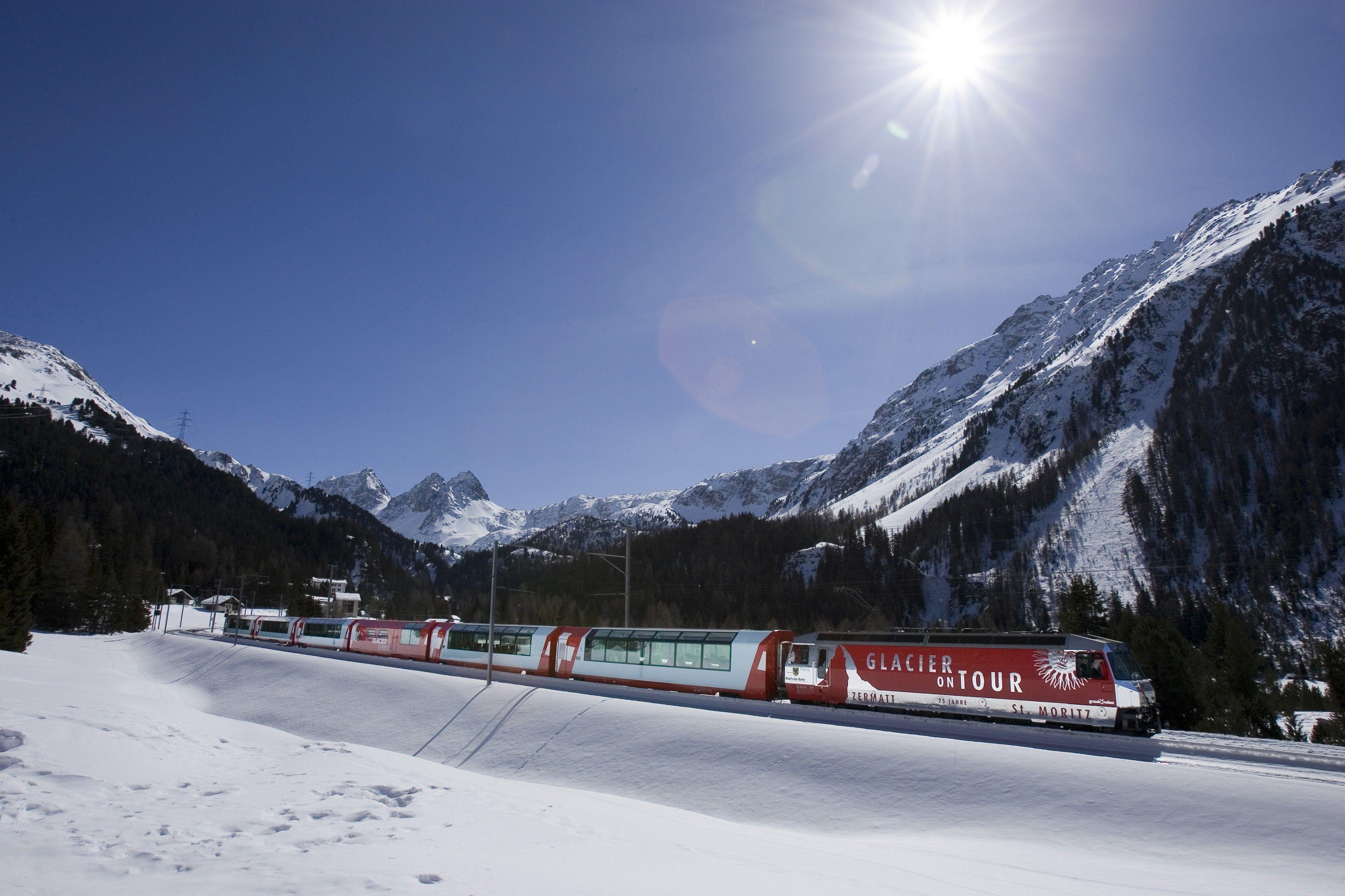 3600x2400 Beautiful View of Glacier Express in Switzerland Wallpaper