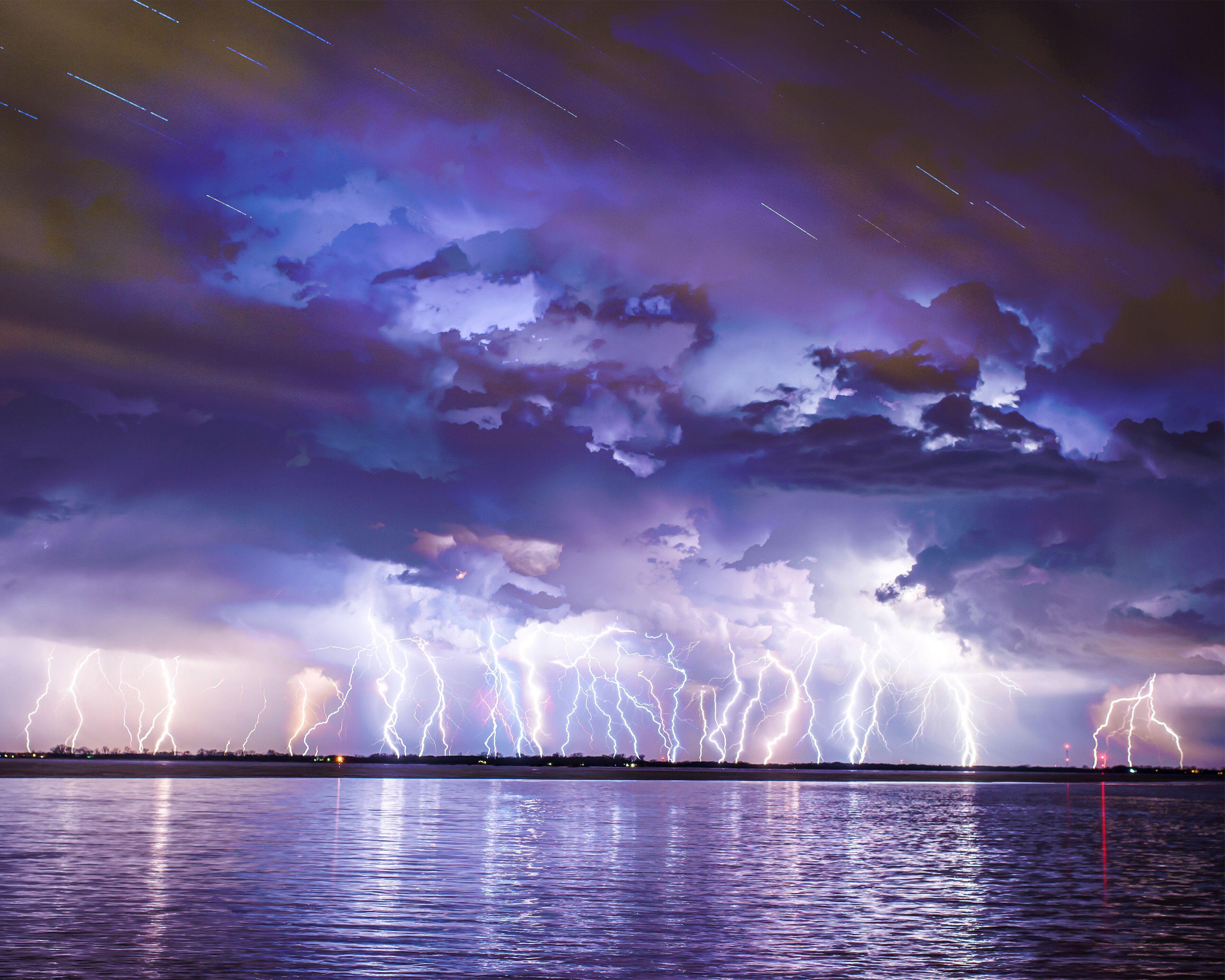 3543x2835 East Urban Home Lightning Strikes 2.4m x 300cm Wallpaper Mural & Reviews. Wayfair.co.uk