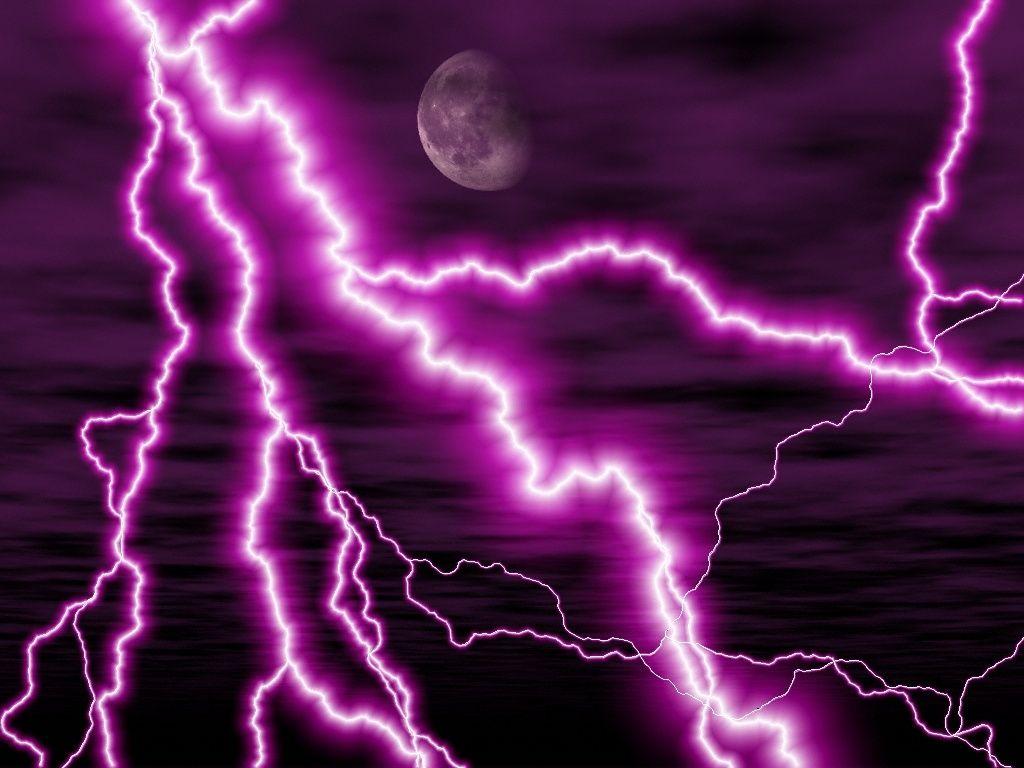 1024x768 Lightning Strikes