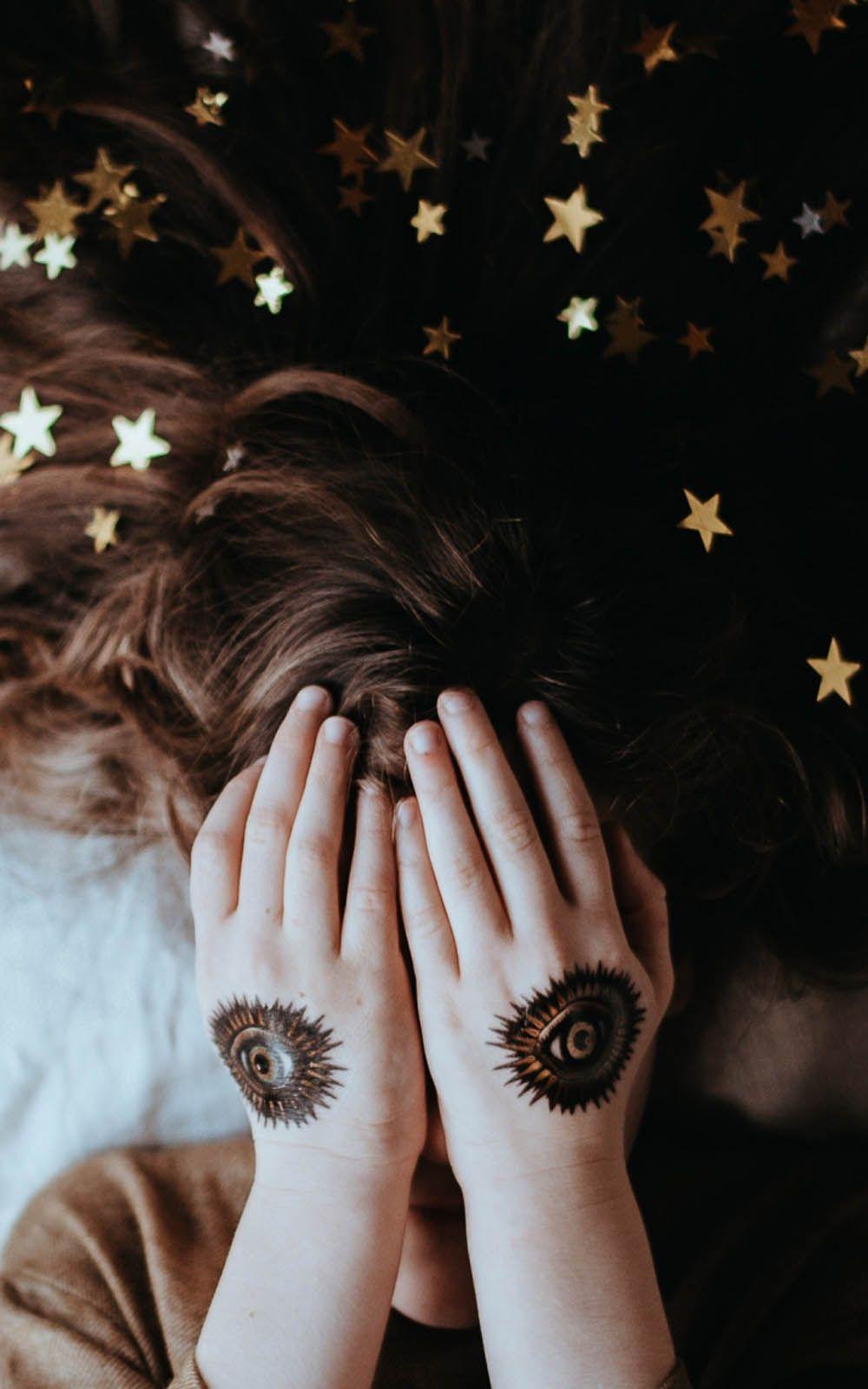 1000x1600 Girl Hand Hair Art Stars 4K Ultra HD Mobile Wallpaper
