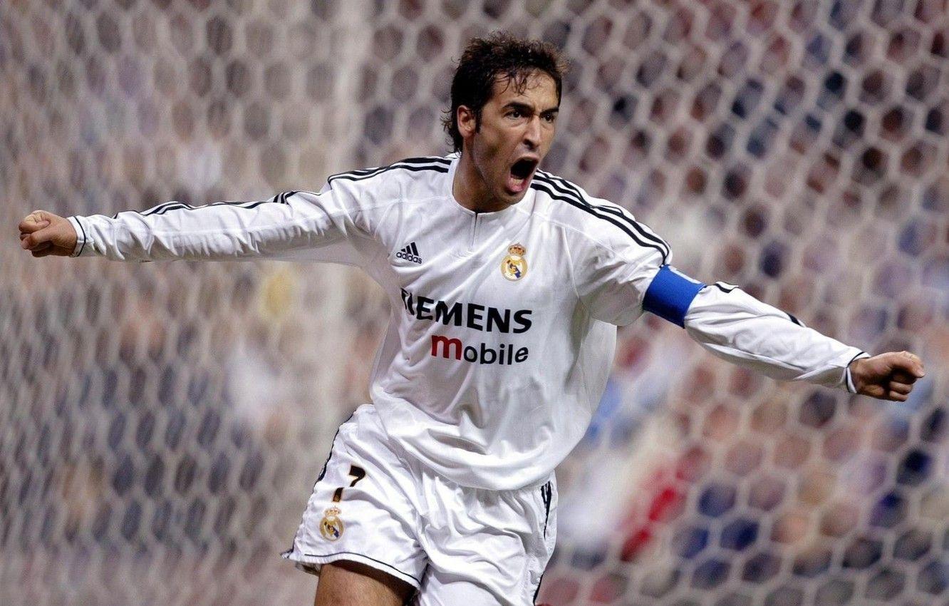1332x850 Wallpaper joy, captain, legend, player, goal, captain, the celebration, Raul Gonzalez Blanco, Real Madrid, Real Madrid, Raul Gonzalez Blanco, goal score image for desktop, section спорт