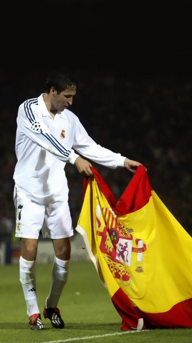 675x1200 Cristina. Wallpaper. Raúl Gonzalez Blanco