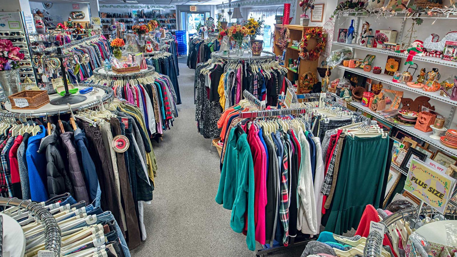 1600x900 Expert Tips: Thrift Shopping Like a Pro