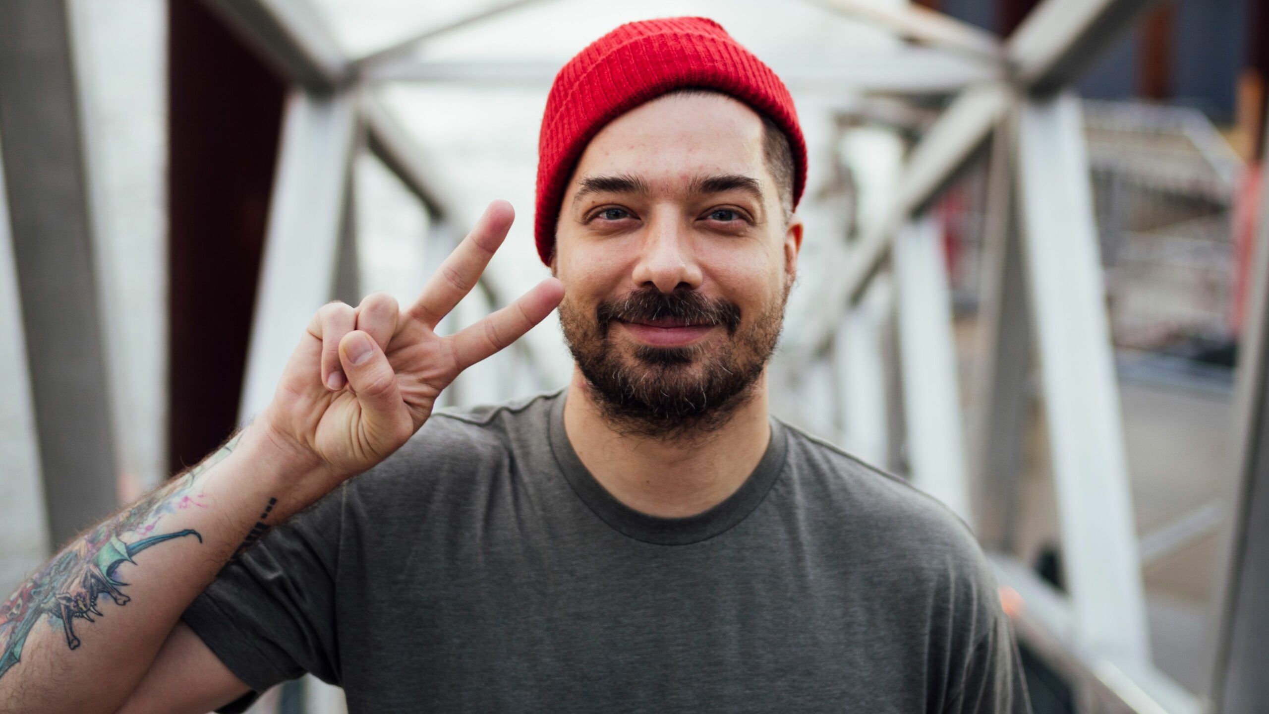 2560x1440 Aesop Rock Heard It's a Mess There Too