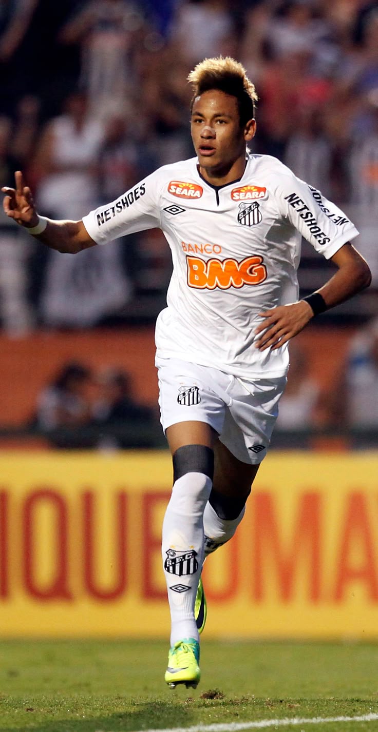 736x1427 Neymar Jr. of Santos