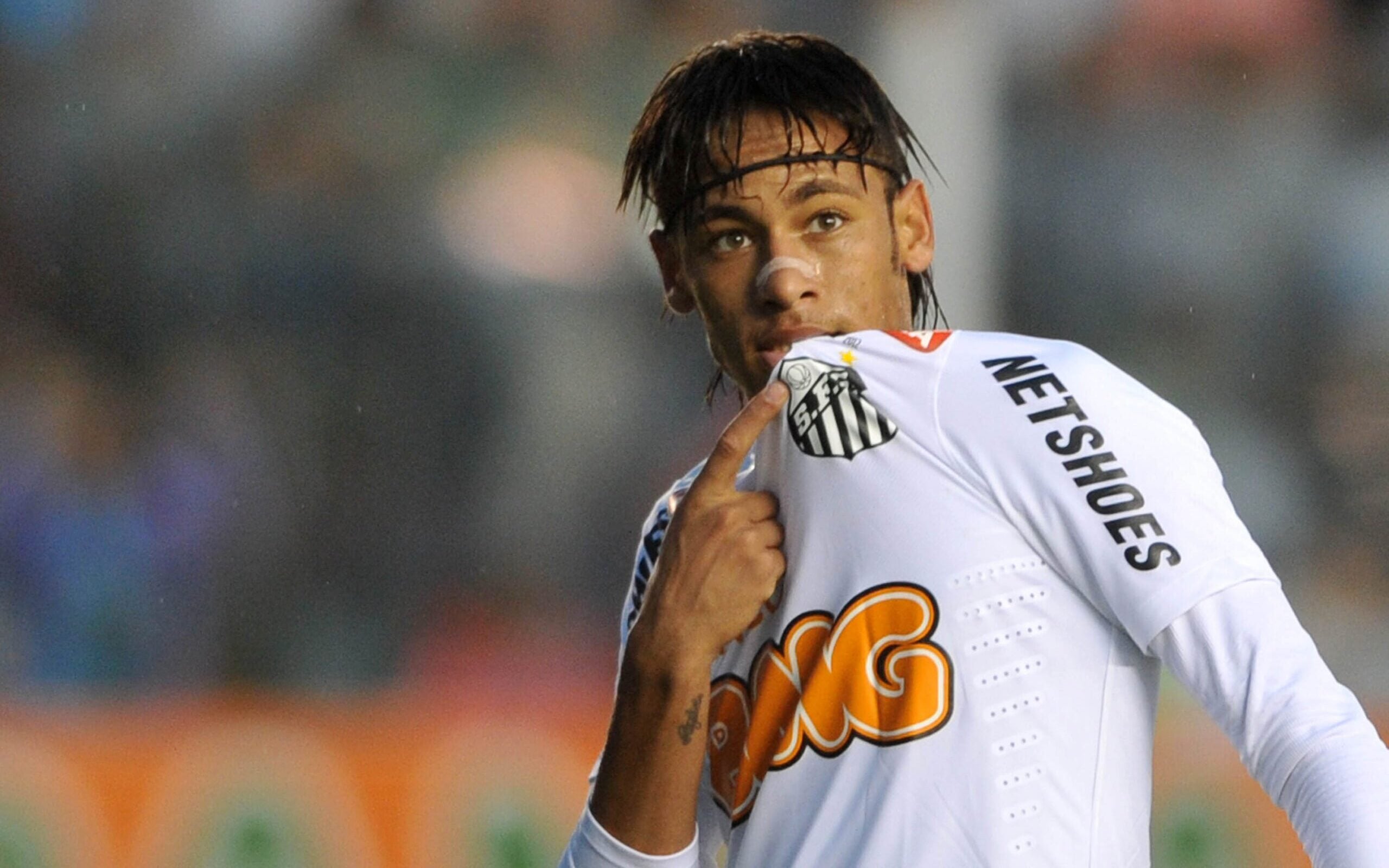 2560x1600 Quanto Neymar ganhava de salário na primeira passagem pelo Santos?