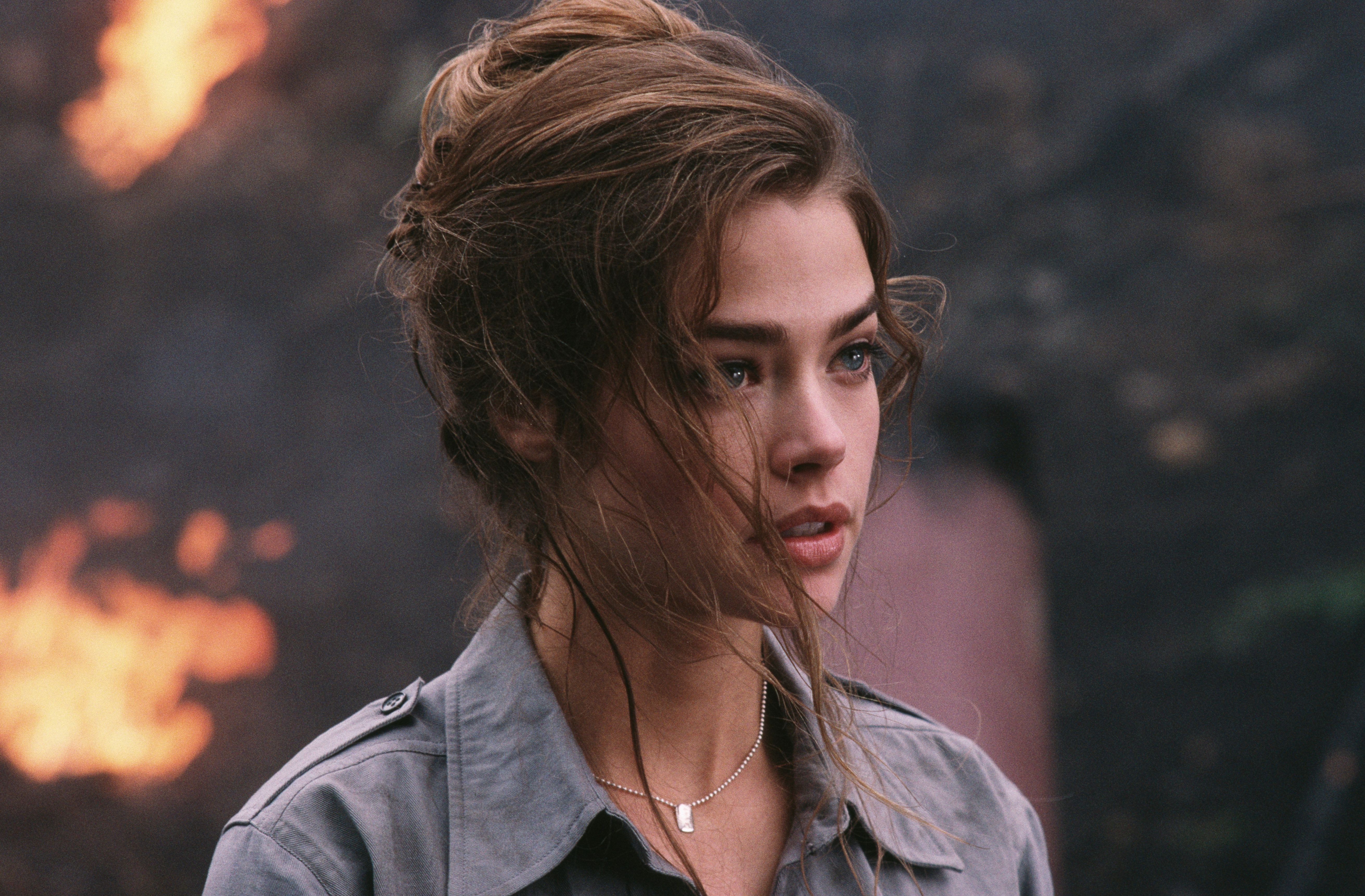 5244x3444 Phone wallpaper: Christmas Jones, Denise Richards, Movie, The World Is Not Enough, James Bond 1192009
