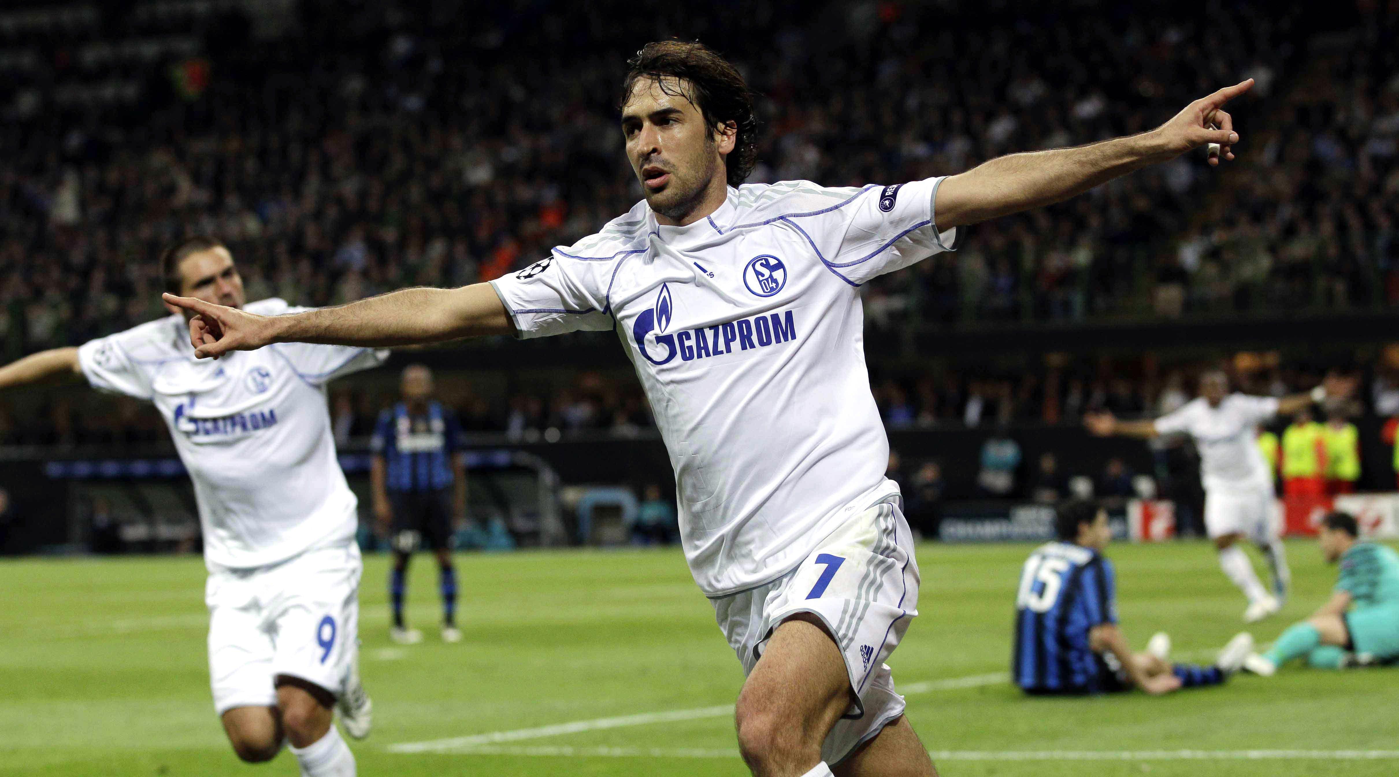 4842x2688 Raul Gonzalez Blanco wallpaper
