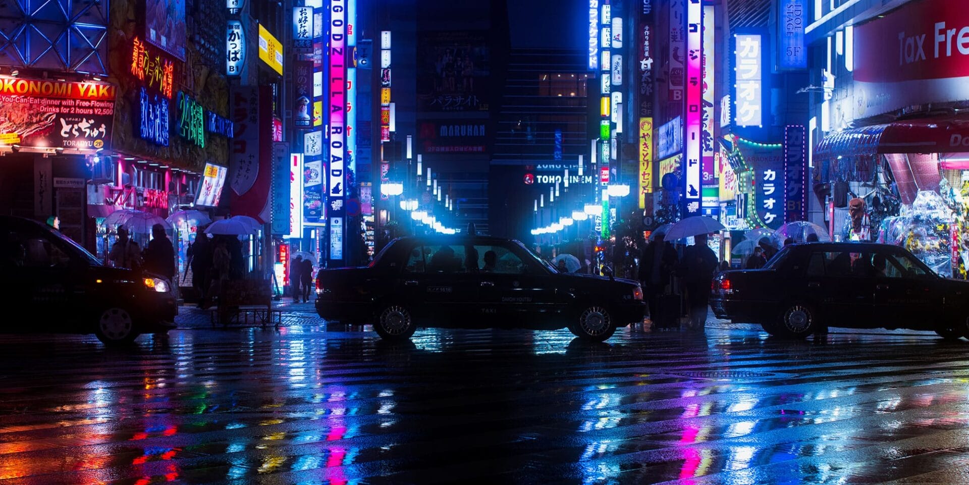 1920x961 Neon Lights and Urban Loneliness Shroud Cities After Dark in Liam Wong's Panoramic Photo Book