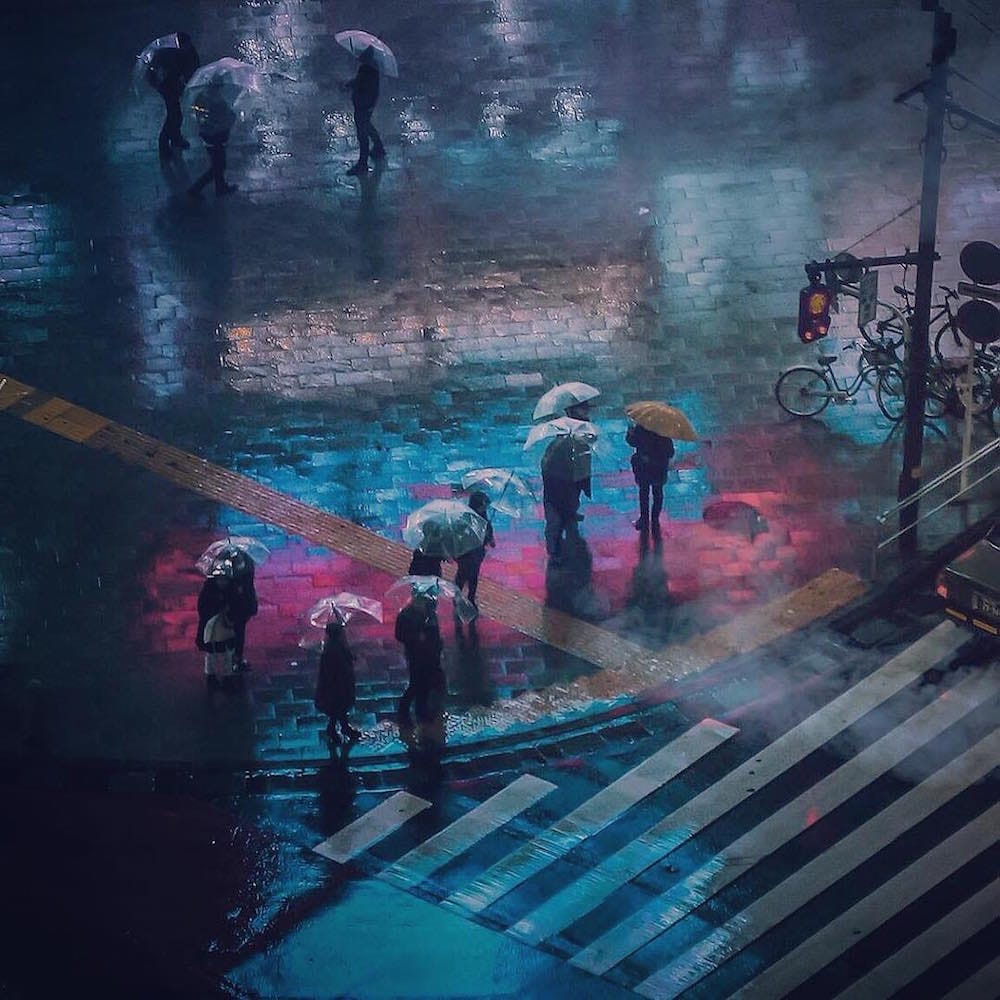 1000x1000 The Neon Glow of Tokyo and London's Nightlife Captured