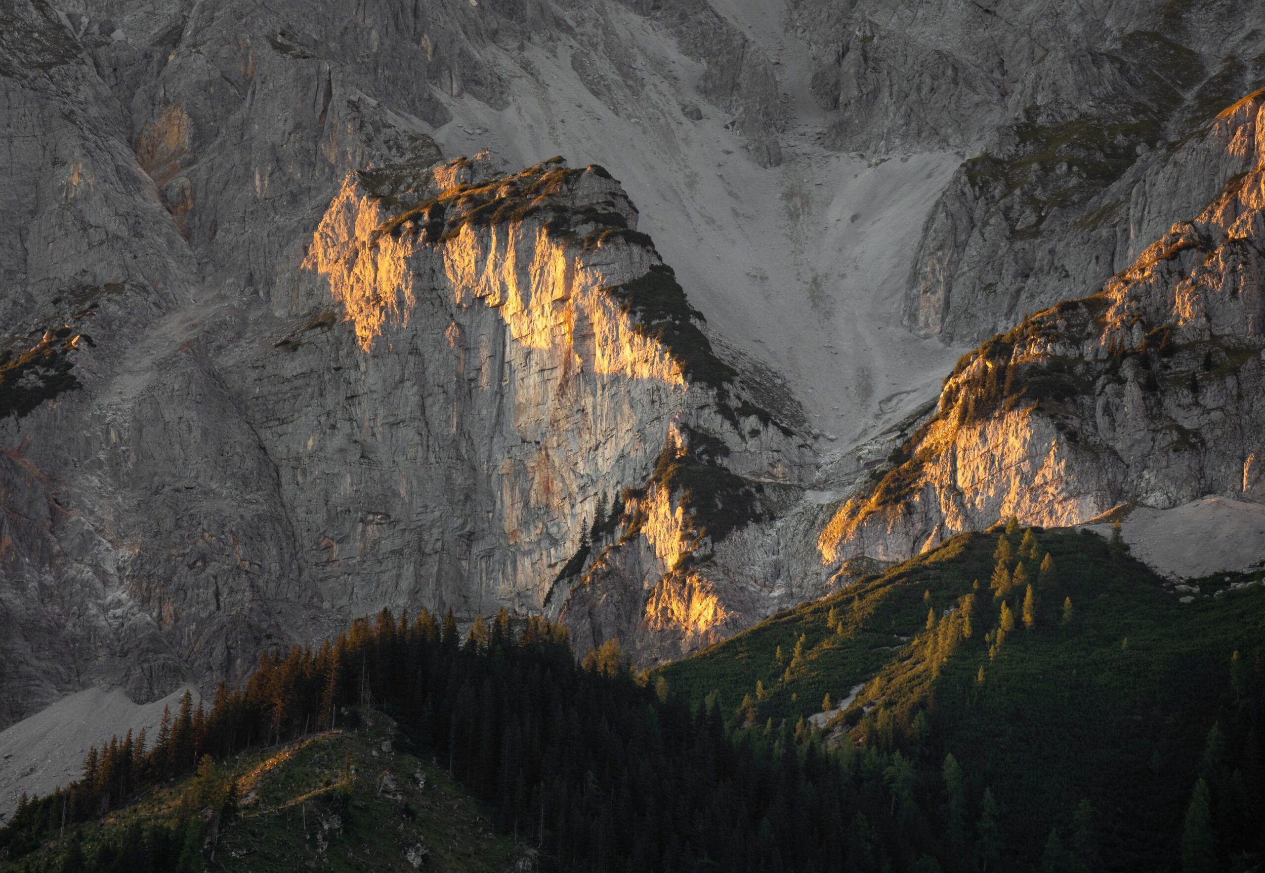 2560x1768 Weekend trip to Ramsau am Dachstein