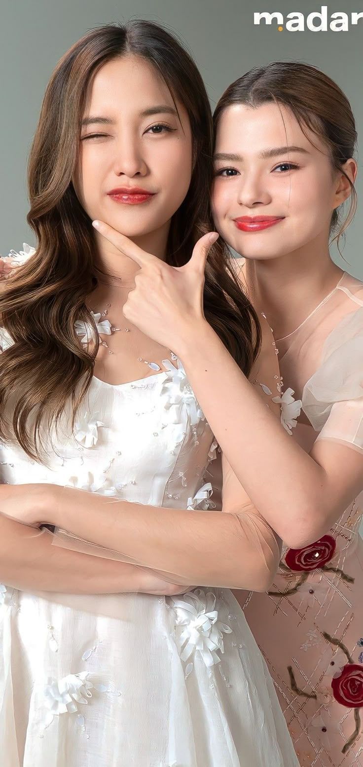 736x1553 Freenbecky