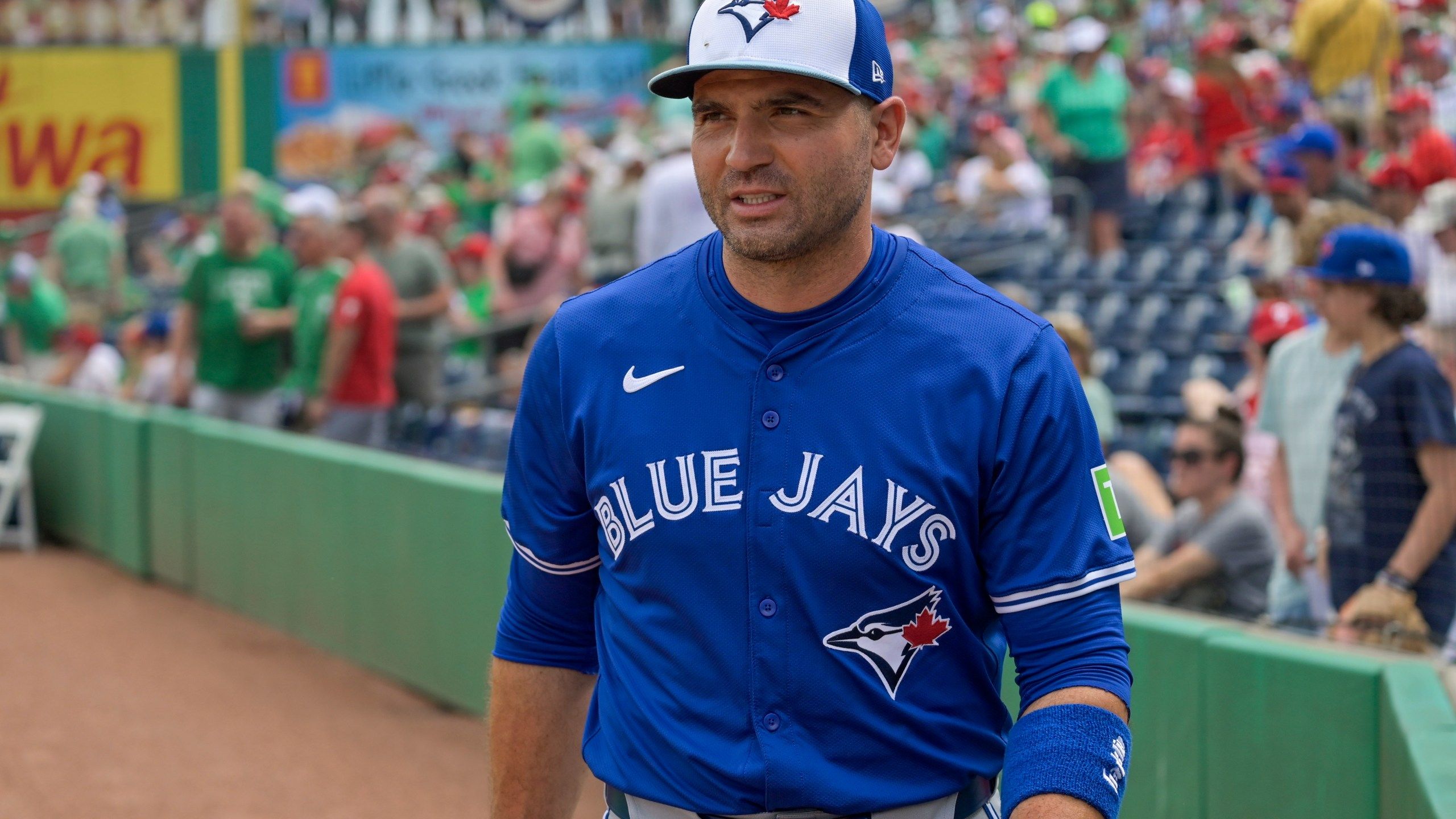 2560x1440 Former NL MVP And 6 Time All Star Joey Votto Announces His Retirement From Baseball